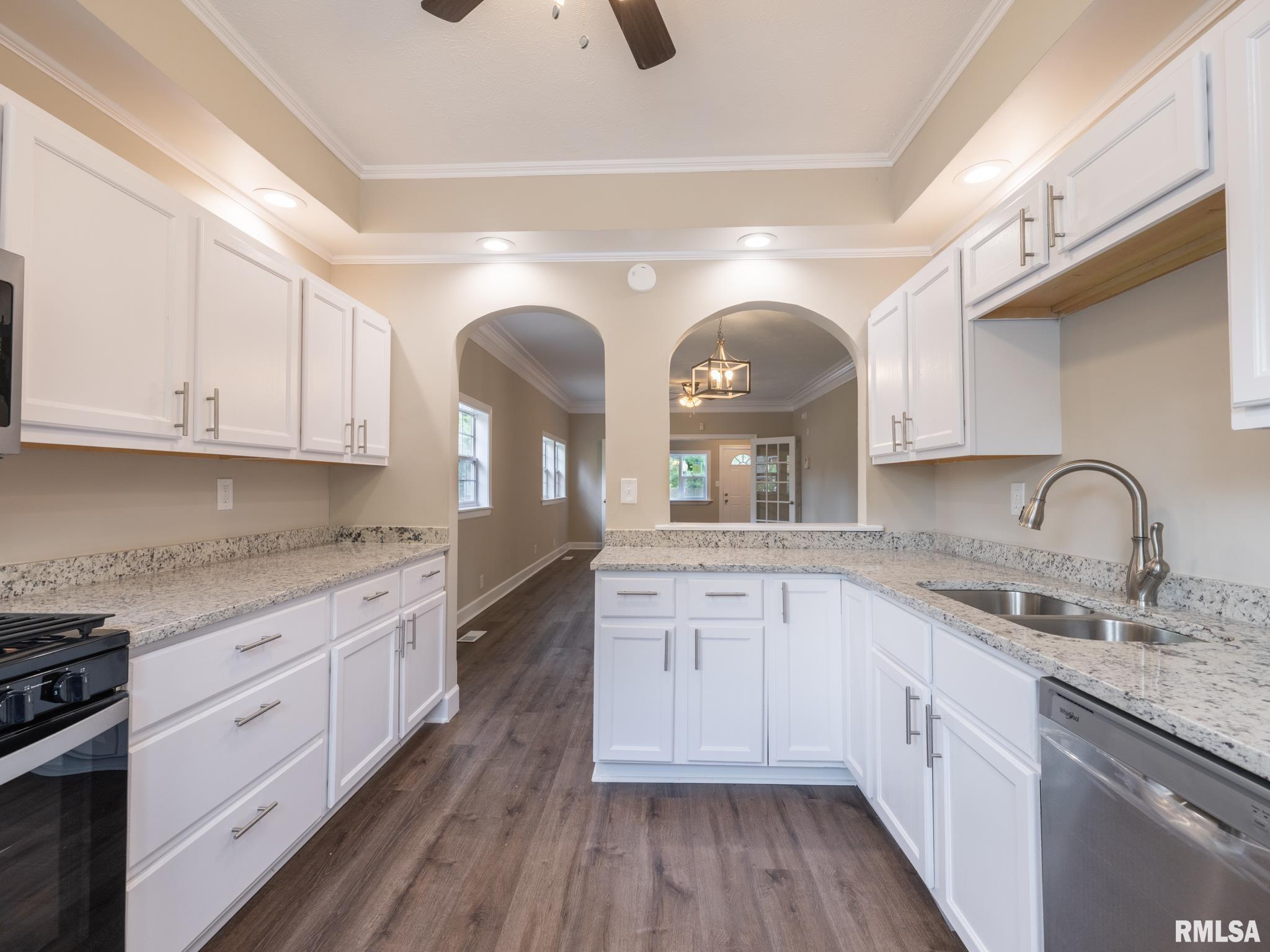2205 N North Street, Peoria, Illinois image 9