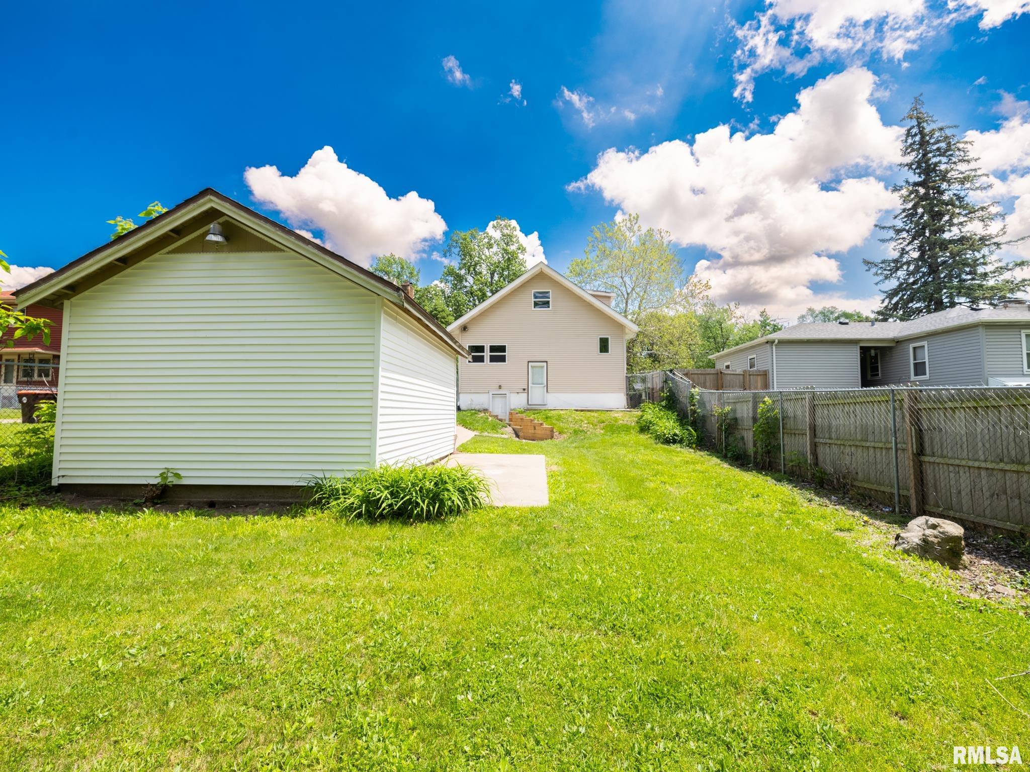 2205 N North Street, Peoria, Illinois image 23