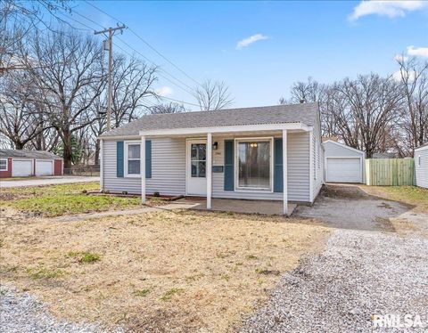 Homes For Sale - 2941 Hoover Street<br/> Sangamon County, Springfield, IL 62703