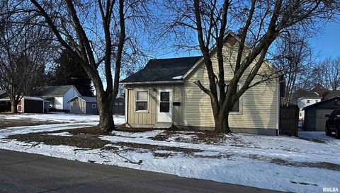 Homes For Sale - 434 Dean Court<br/> Canton, IL 61520