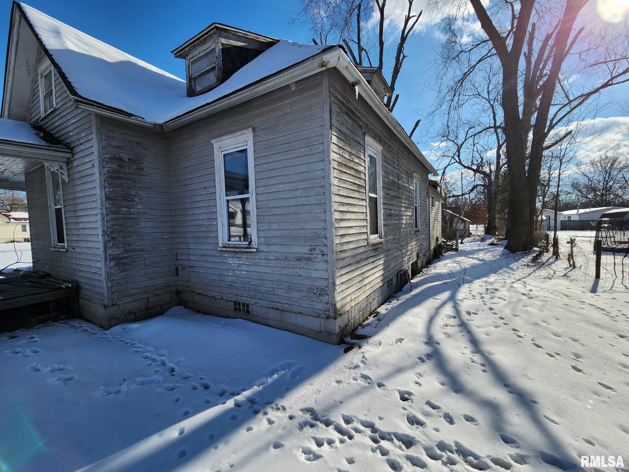 633 W 6th Street, Centralia, Illinois image 3