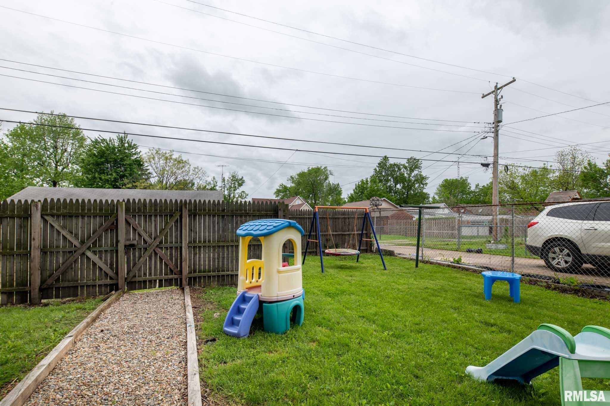 301 N 11th Street, Herrin, Illinois image 24
