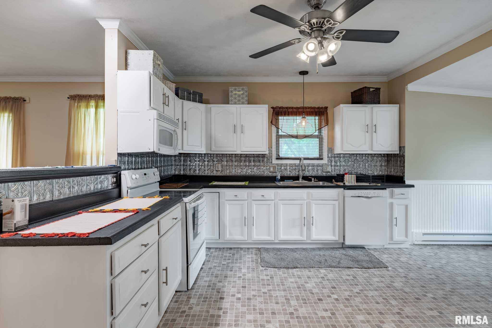 301 N 11th Street, Herrin, Illinois image 4