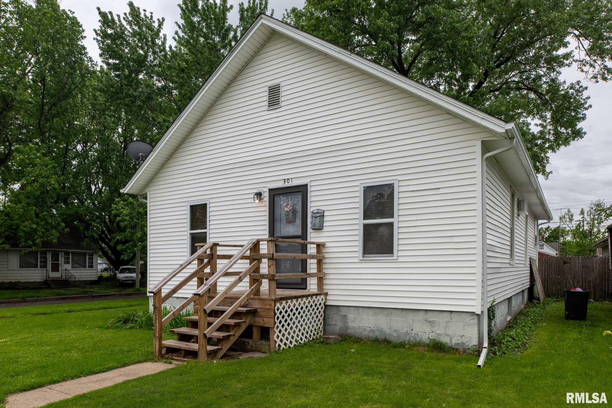301 N 11th Street, Herrin, Illinois image 1