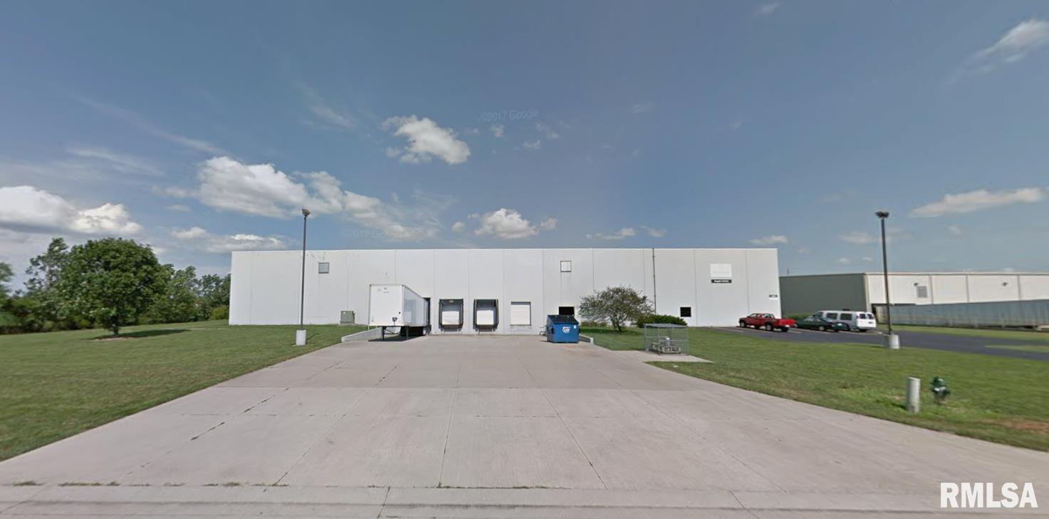 Photo 1 of 1 — 2400 JACK Lane, Springfield, IL 62707