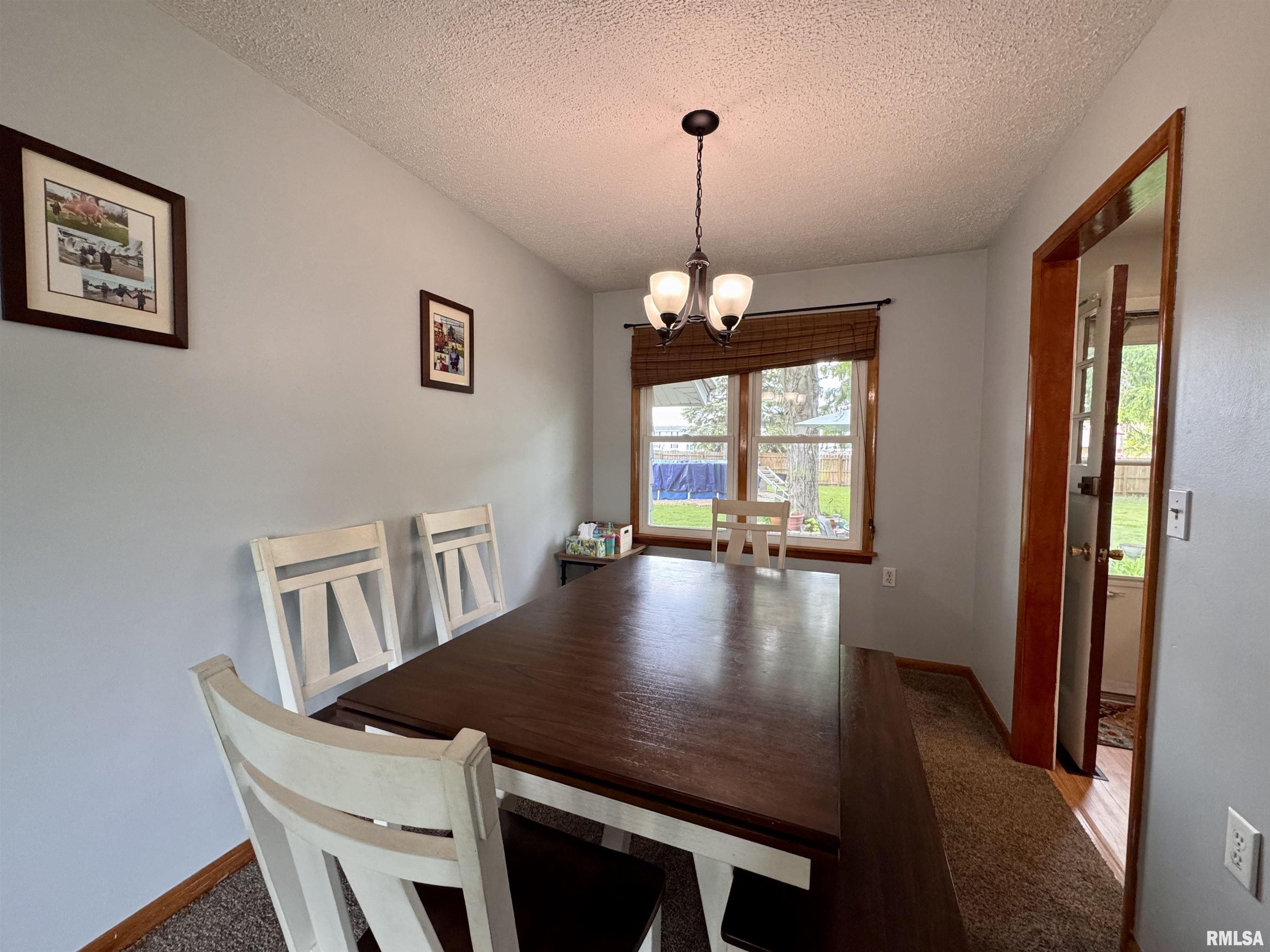 940 Memorial Drive, Macomb, Illinois image 6
