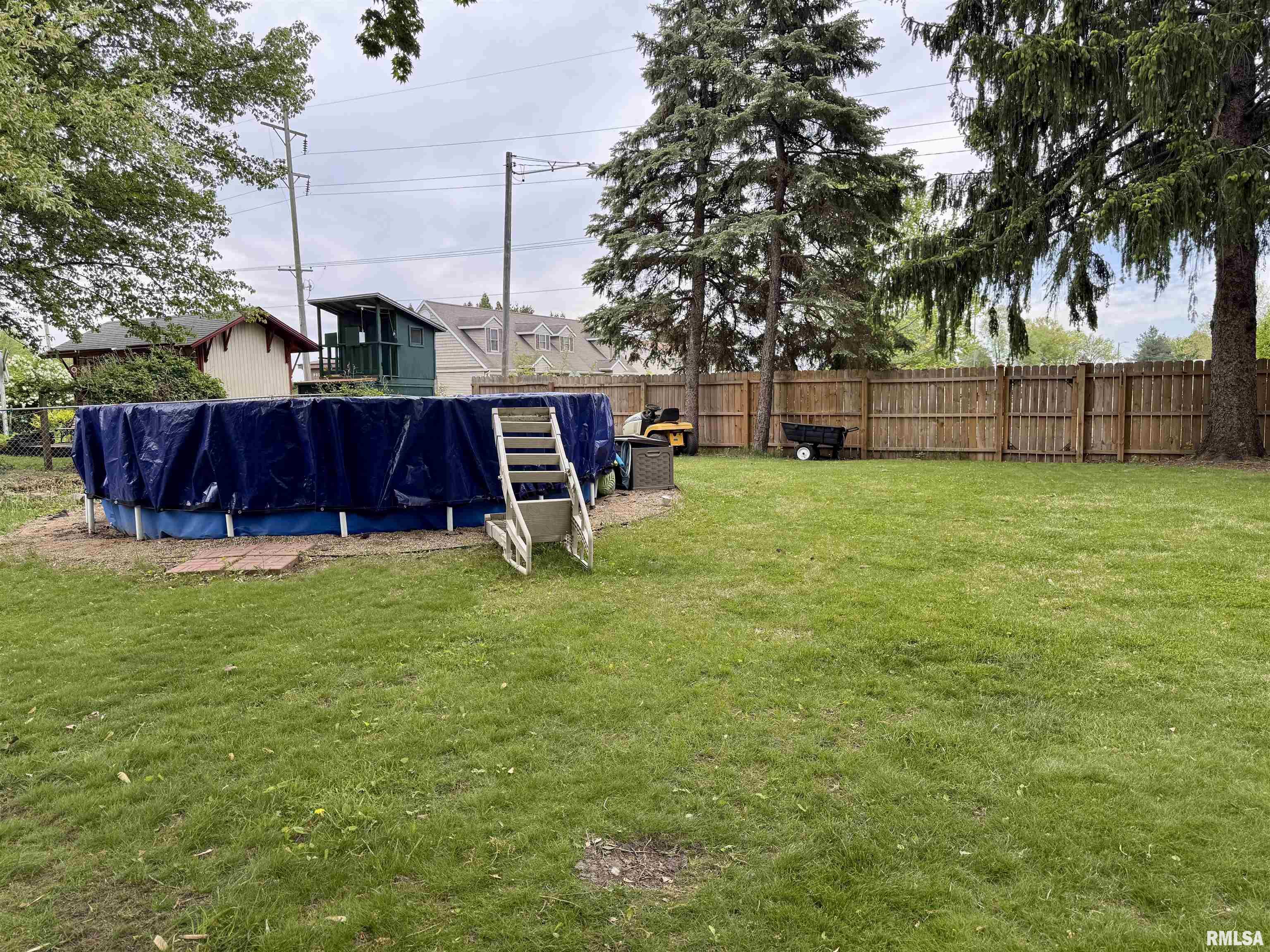 940 Memorial Drive, Macomb, Illinois image 25