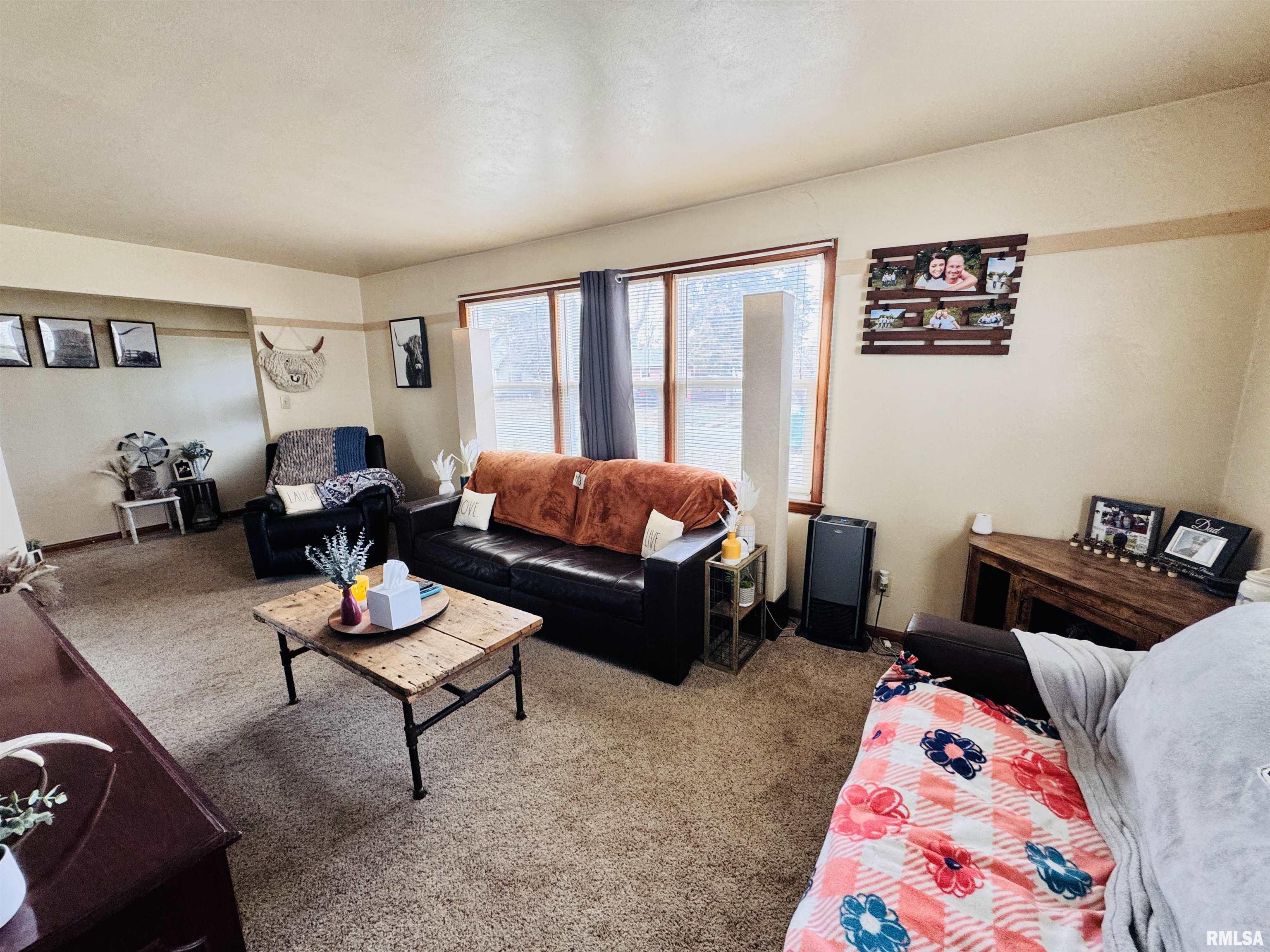 721 W Carroll Street, Macomb, Illinois image 5