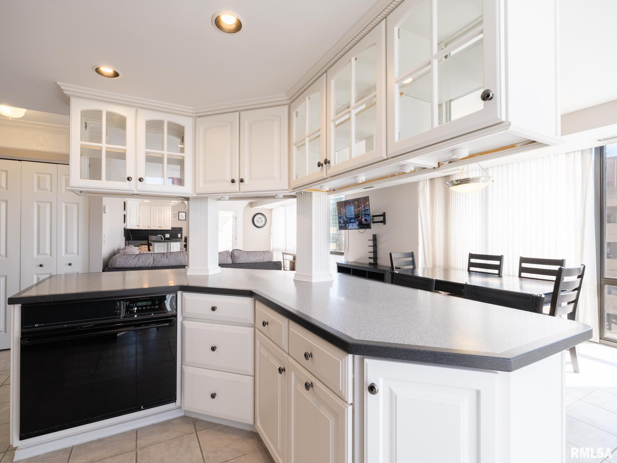 123 SW Jefferson Street #E5, Peoria, Illinois image 33
