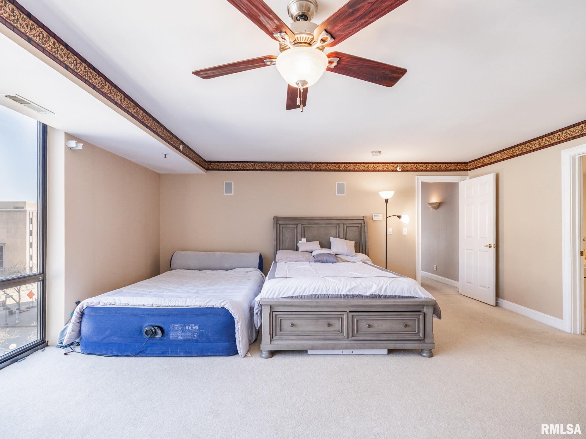 123 SW Jefferson Street #E5, Peoria, Illinois image 44