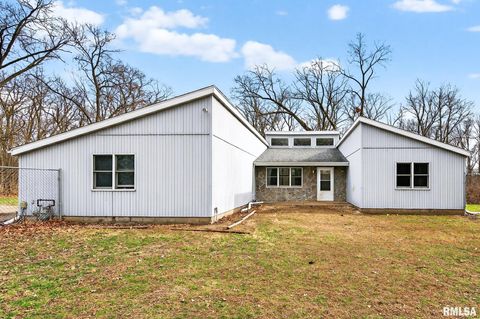 Homes For Sale - 568 Knox Hwy 26<br/> Knox County, Galesburg, IL 61401