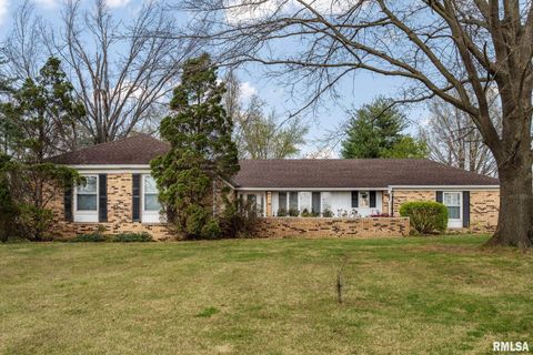 Homes For Sale - 105 Woodlake Lane<br/> Saline County, Eldorado, IL 62930