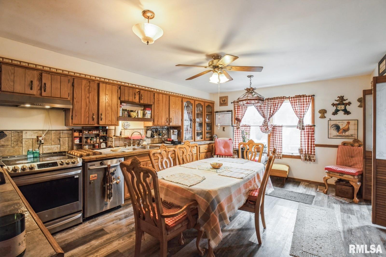 519 7th Avenue South, Clinton, Iowa image 13