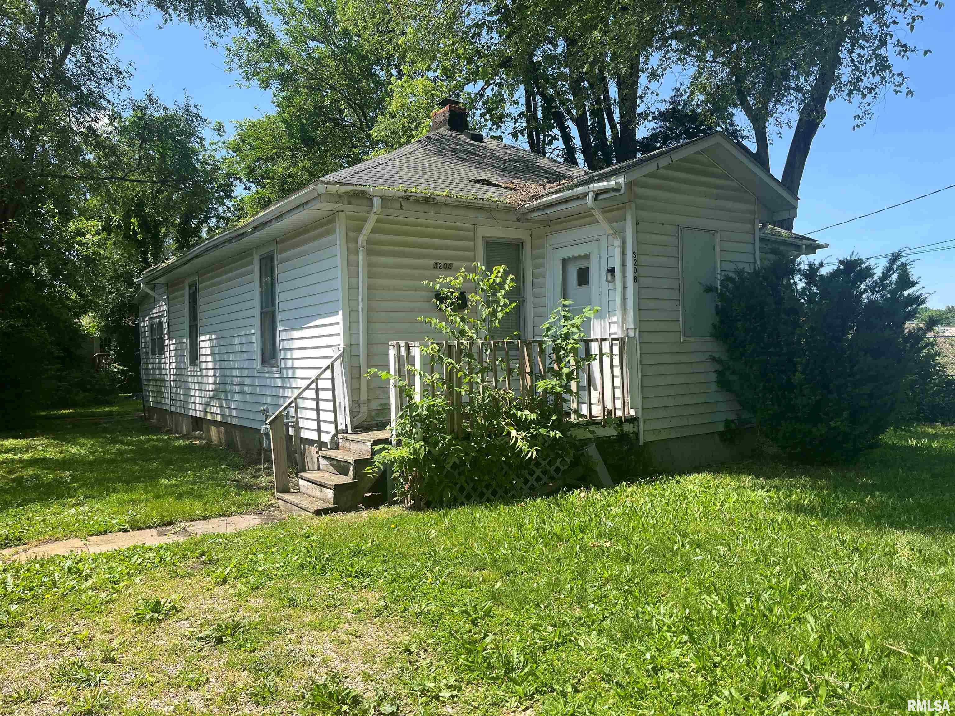 3208 E Elm Street, Springfield, Illinois image 1