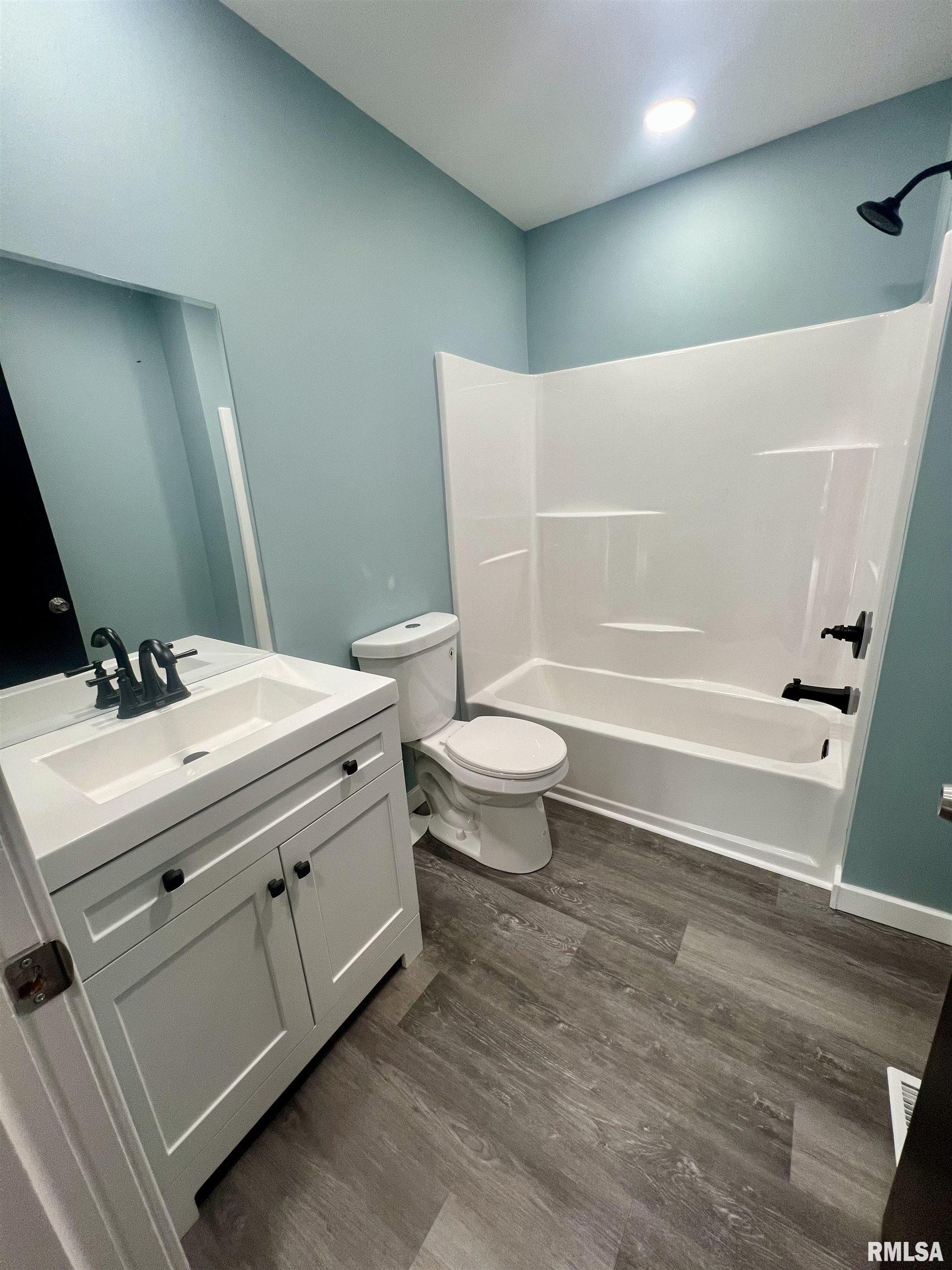 111 W Prairie Street, Camp Point, Illinois image 15