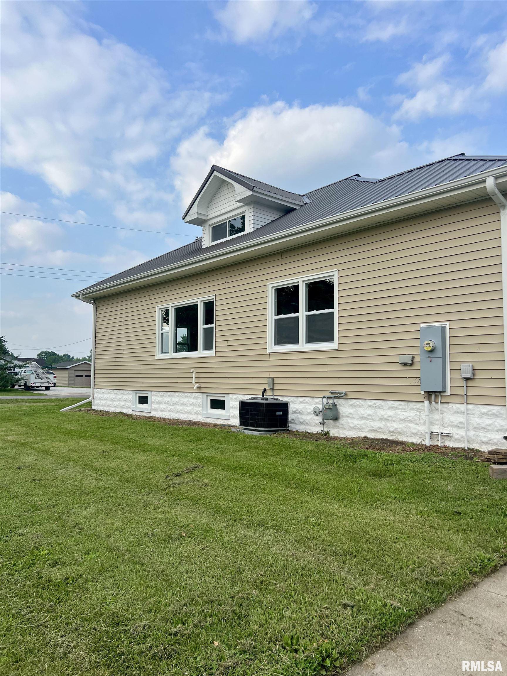 111 W Prairie Street, Camp Point, Illinois image 3