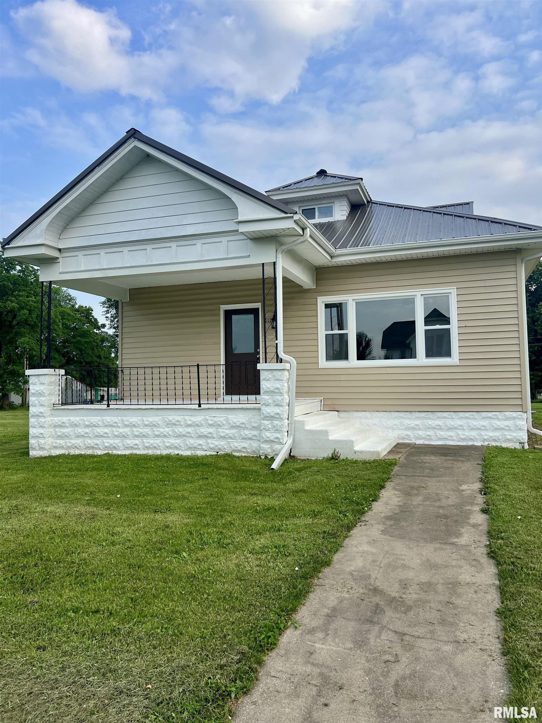 111 W Prairie Street, Camp Point, Illinois image 1