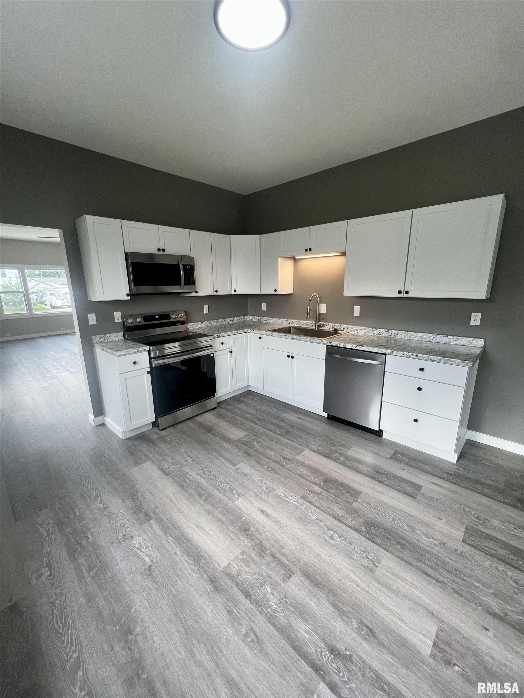 111 W Prairie Street, Camp Point, Illinois image 9