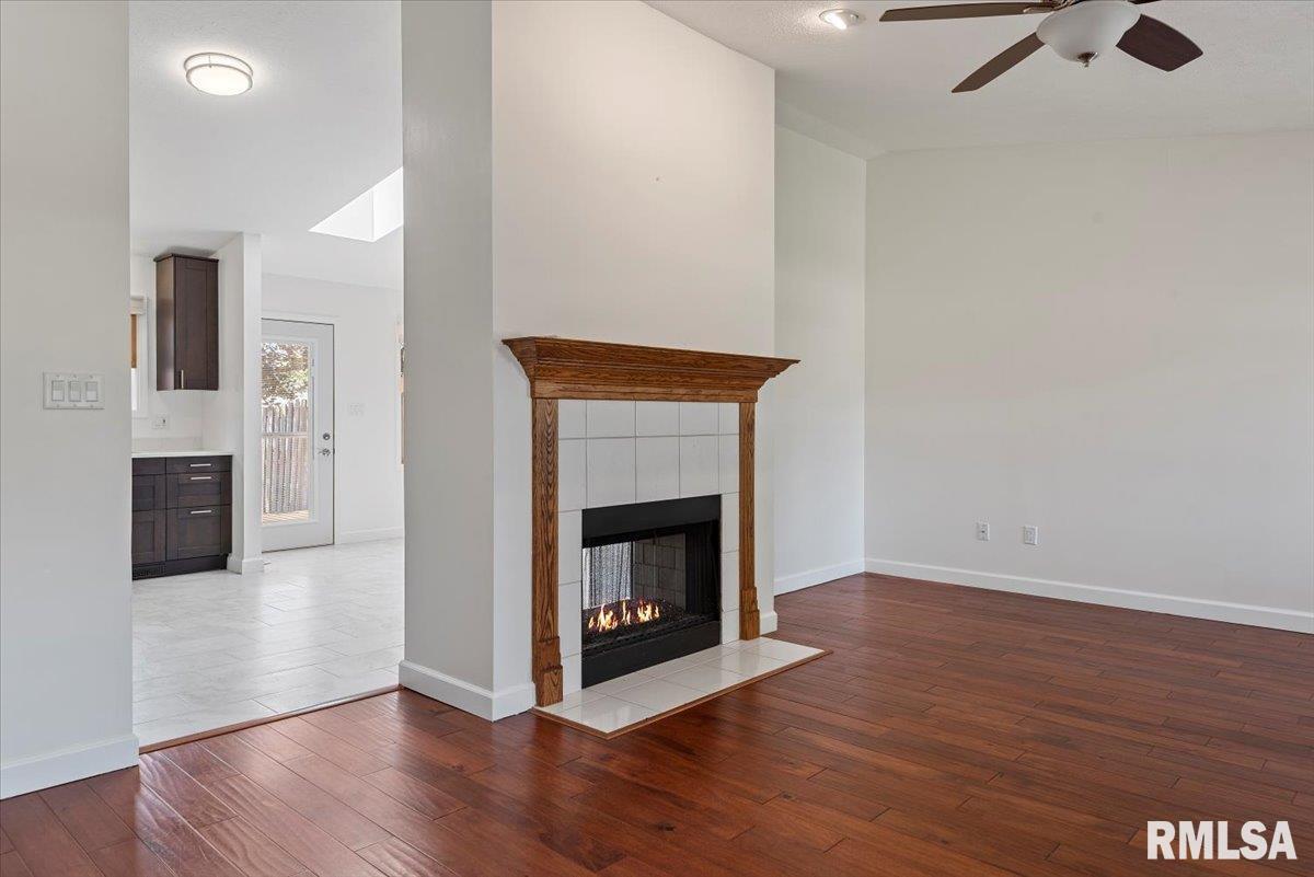 1607 Thornhill Drive, Springfield, Illinois image 8