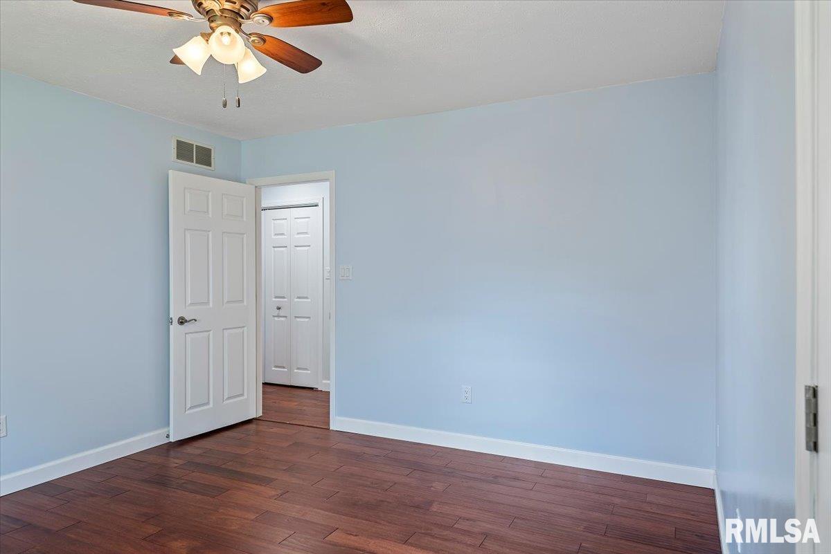 1607 Thornhill Drive, Springfield, Illinois image 24