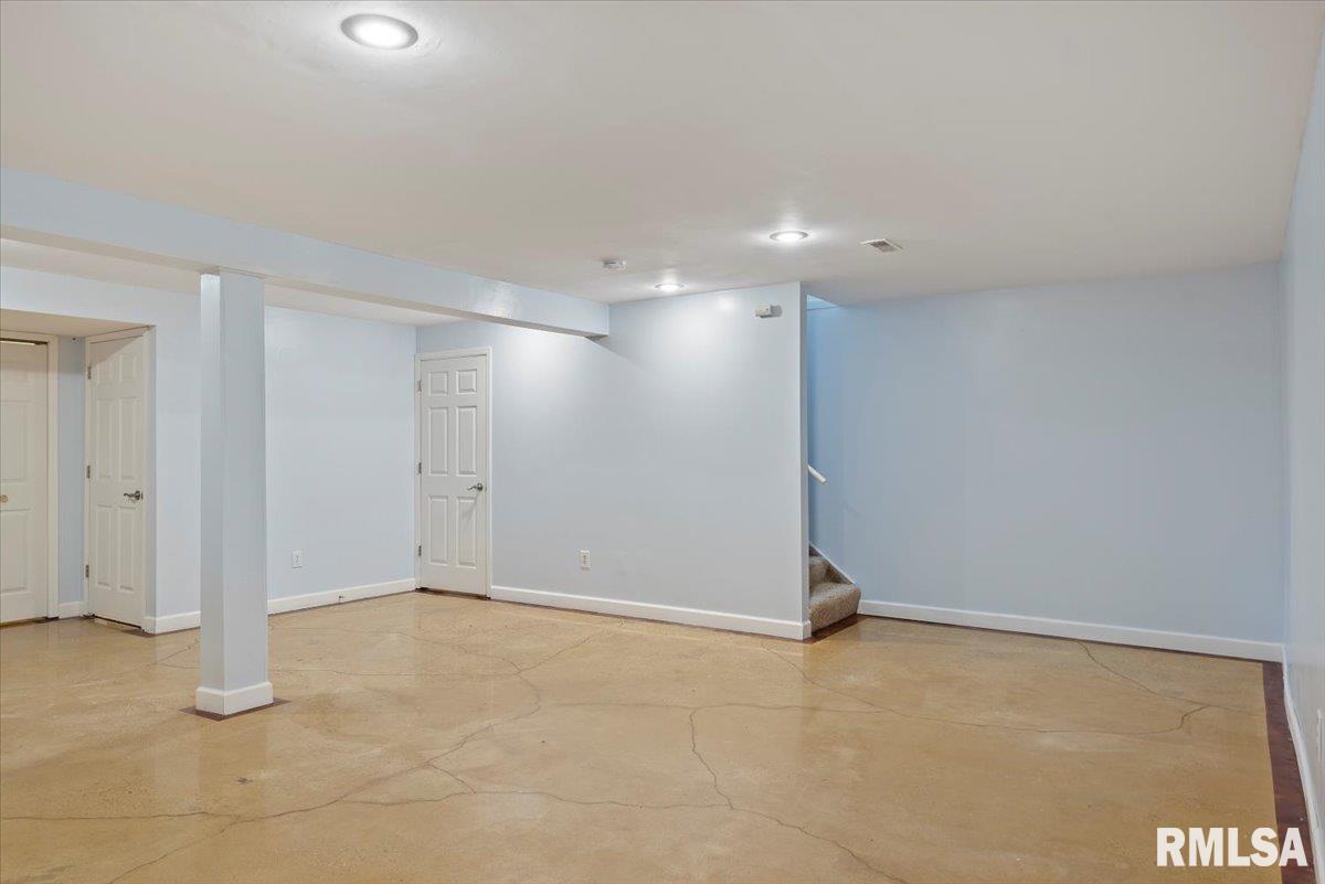 1607 Thornhill Drive, Springfield, Illinois image 31