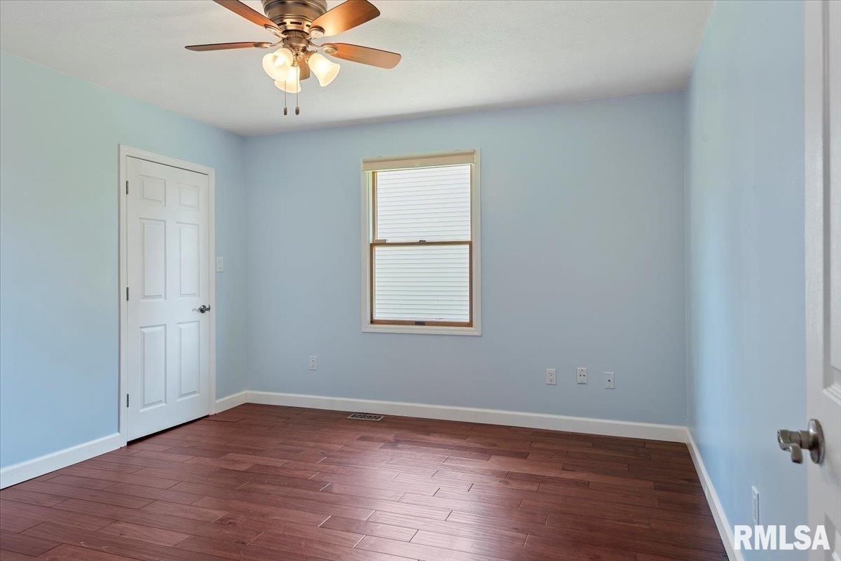 1607 Thornhill Drive, Springfield, Illinois image 23