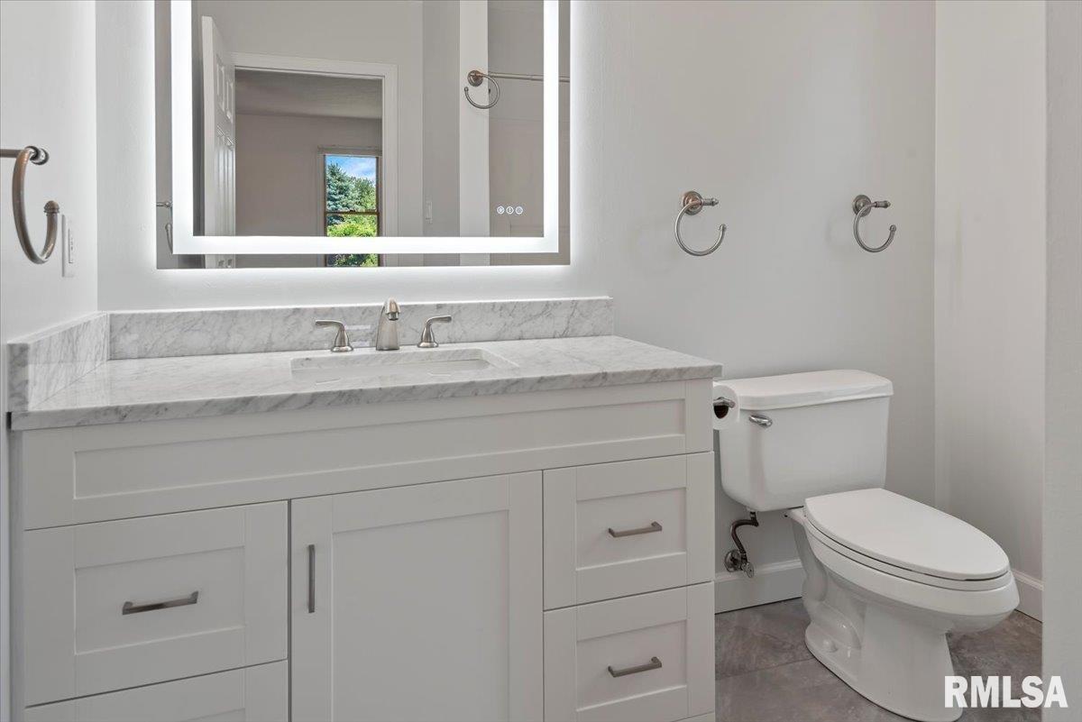 1607 Thornhill Drive, Springfield, Illinois image 21