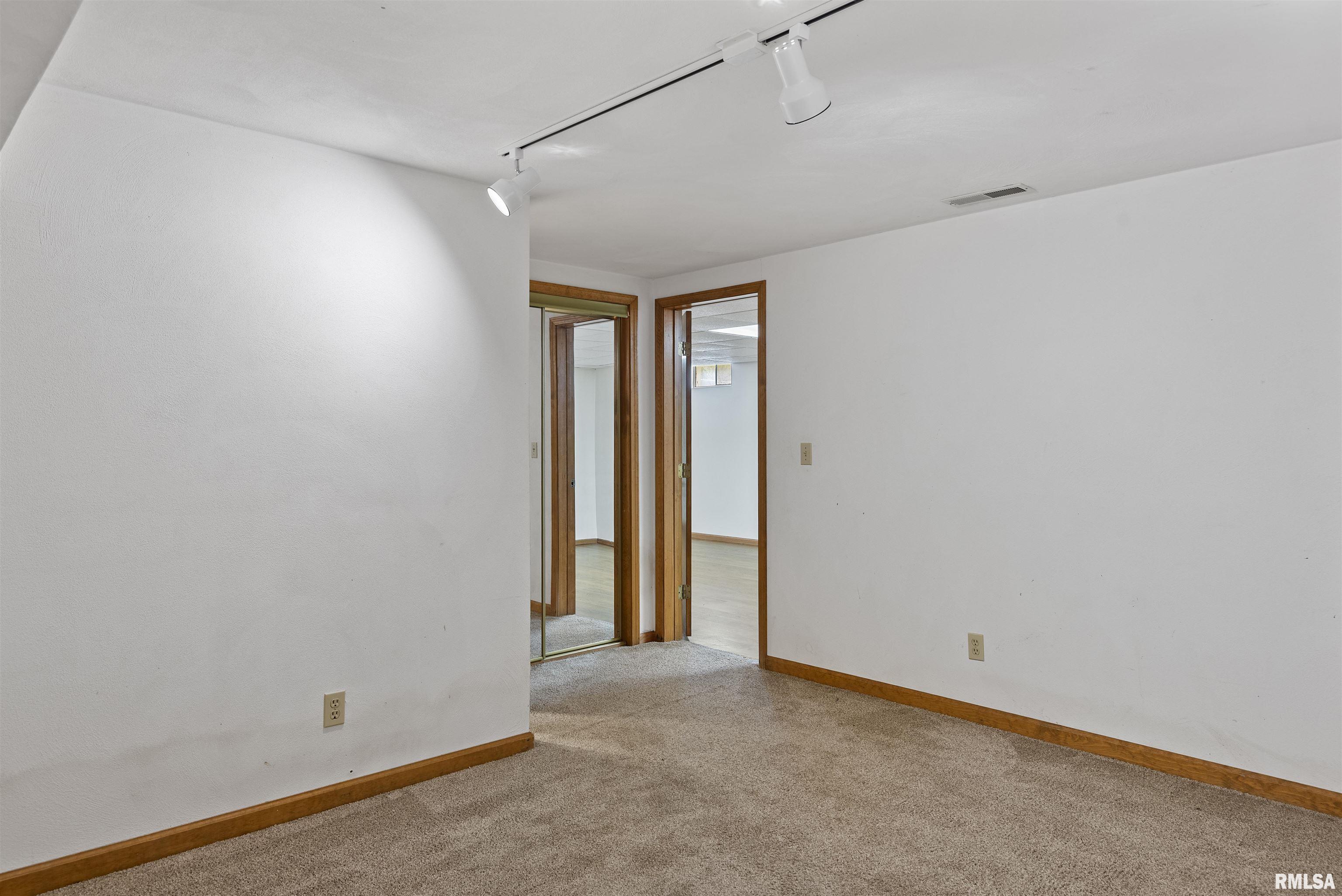 2509 Charlack Avenue, Springfield, Illinois image 31