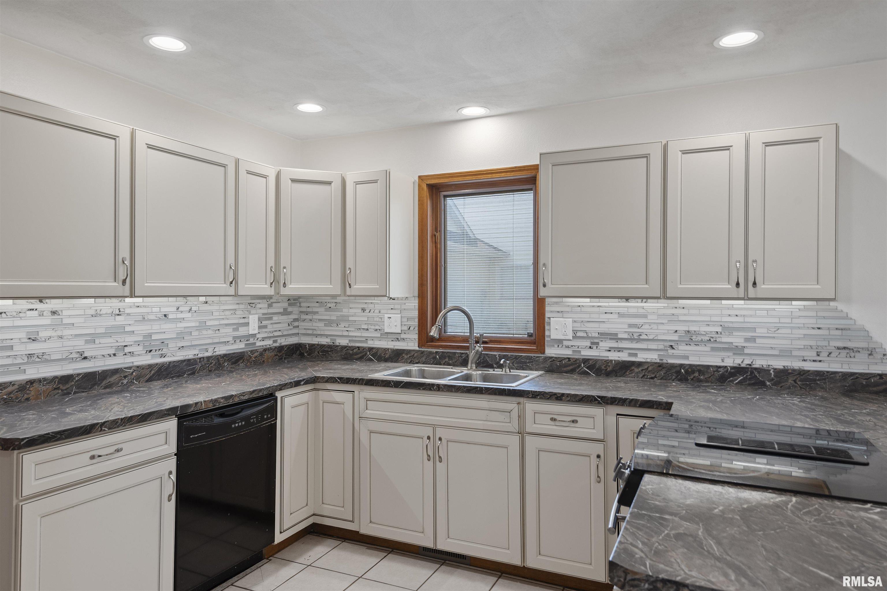 2509 Charlack Avenue, Springfield, Illinois image 9
