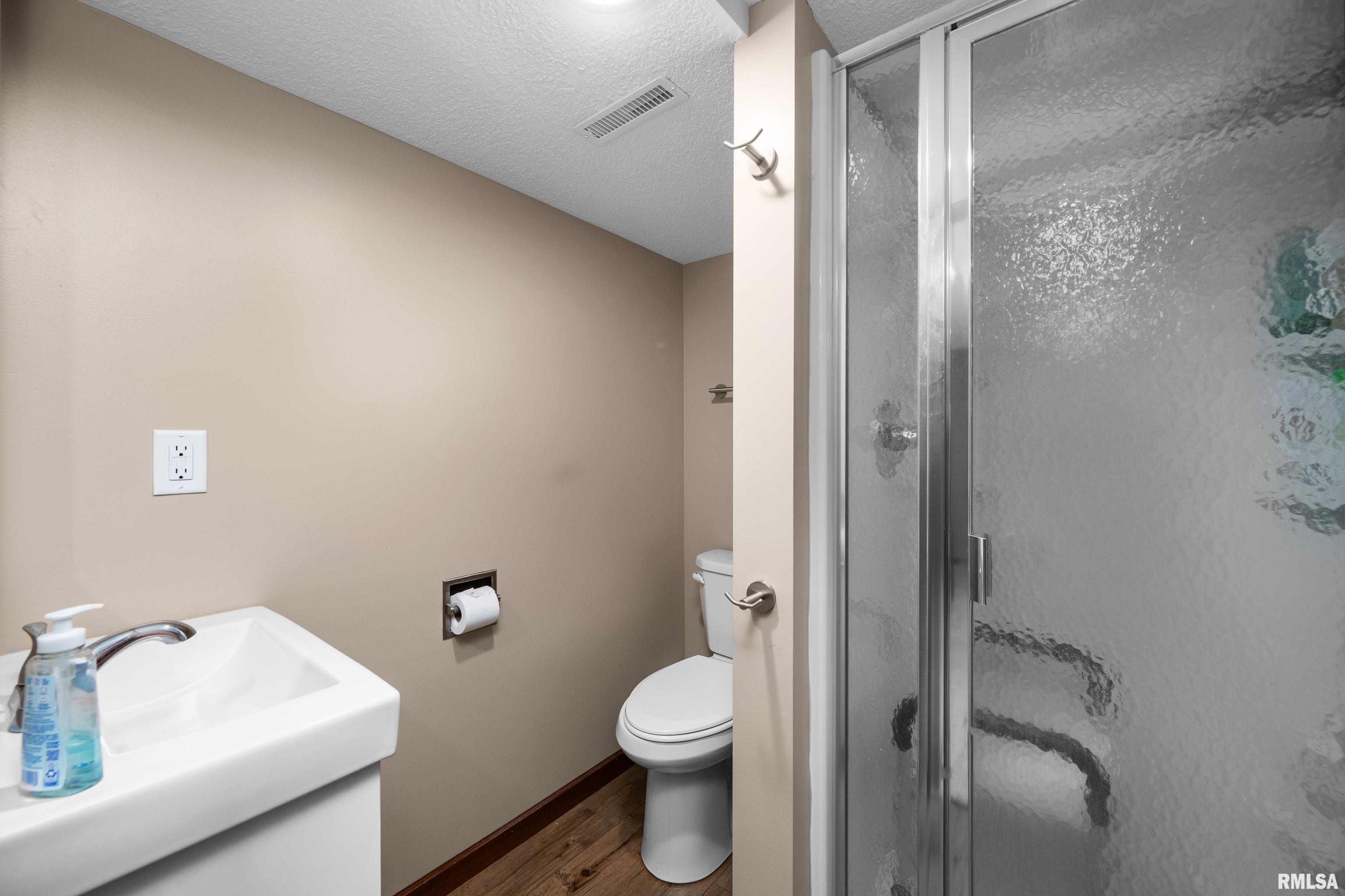 2614 W 59th Street, Davenport, Iowa image 21