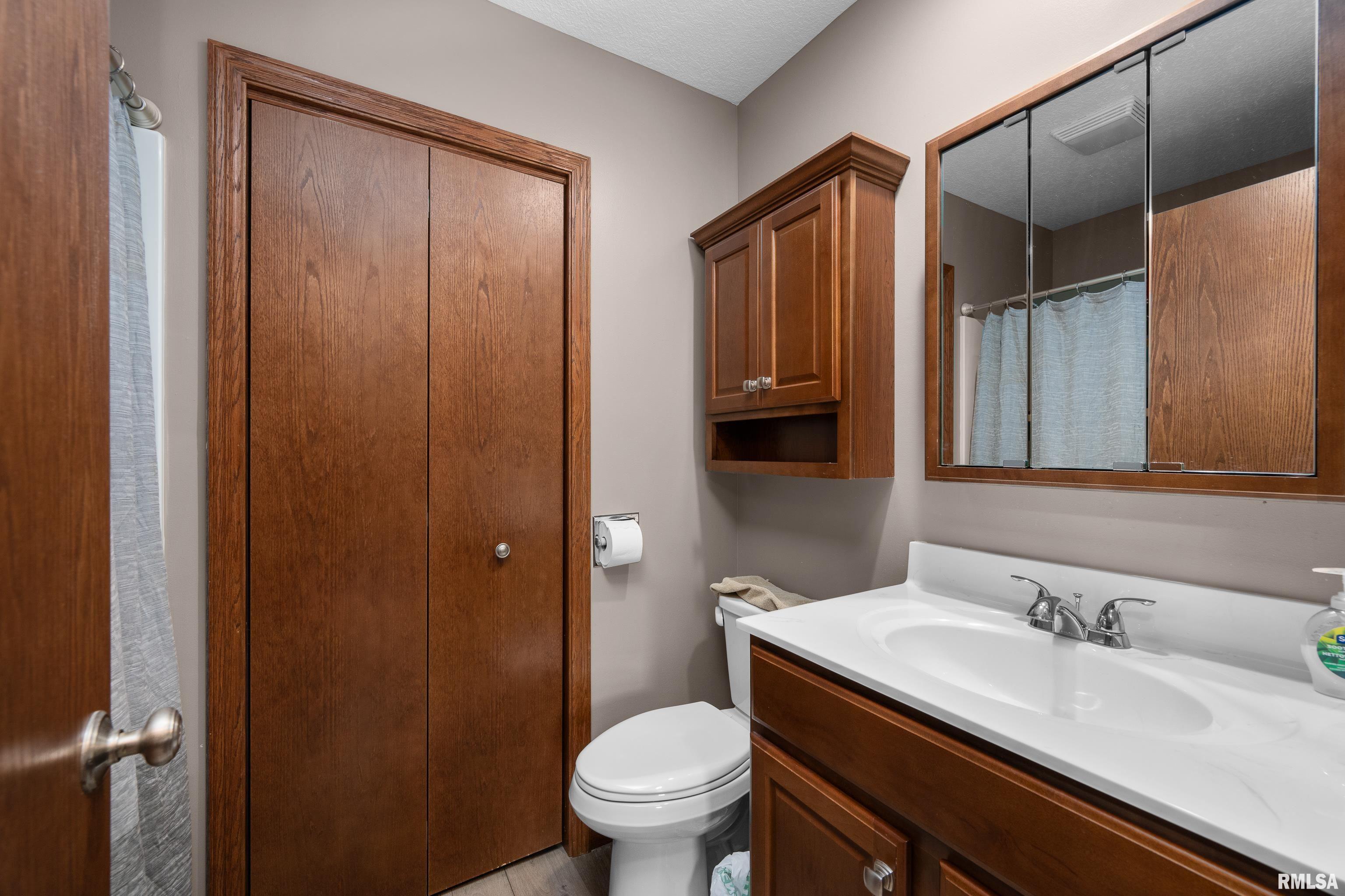 2614 W 59th Street, Davenport, Iowa image 10