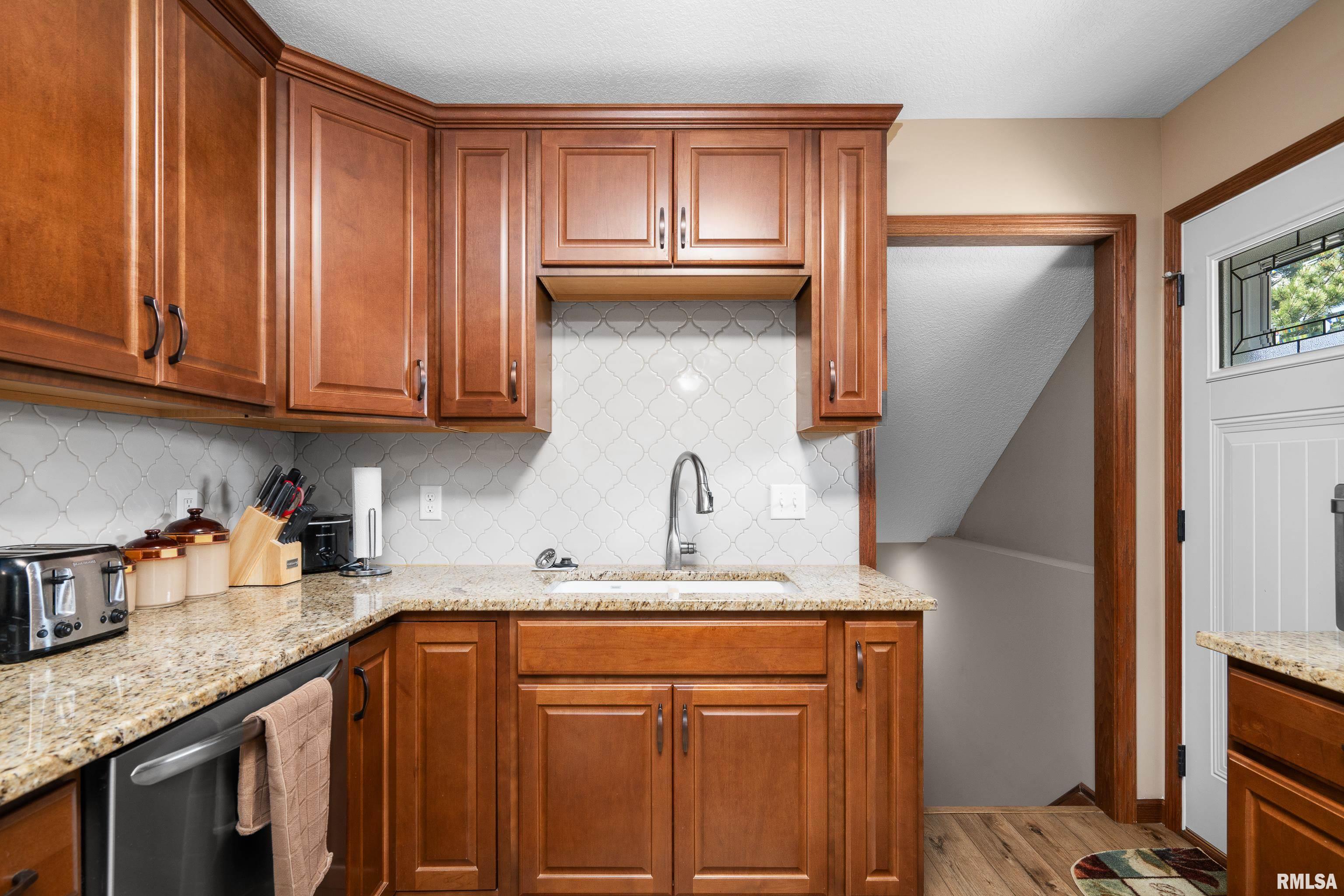 2614 W 59th Street, Davenport, Iowa image 16