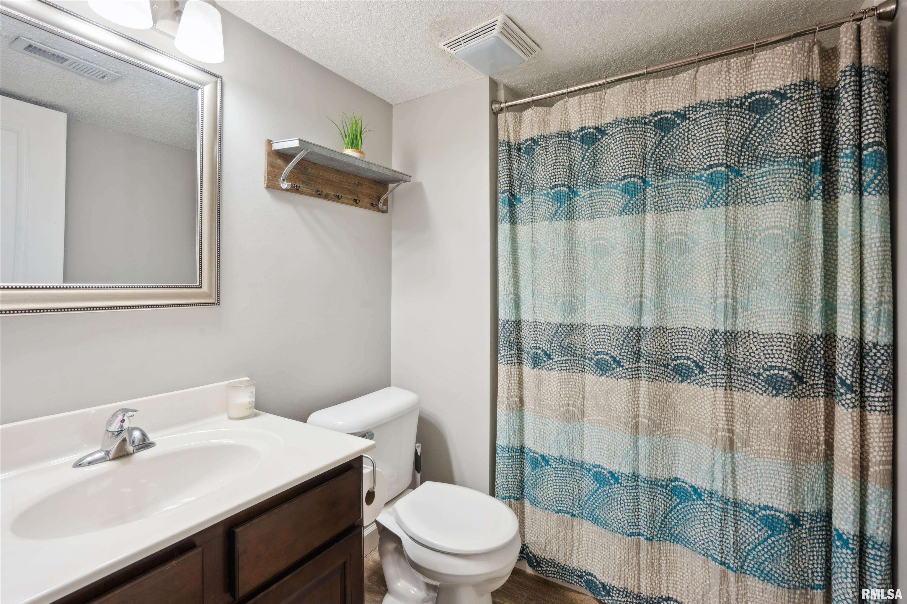 5838 Belle Avenue, Davenport, Iowa image 33