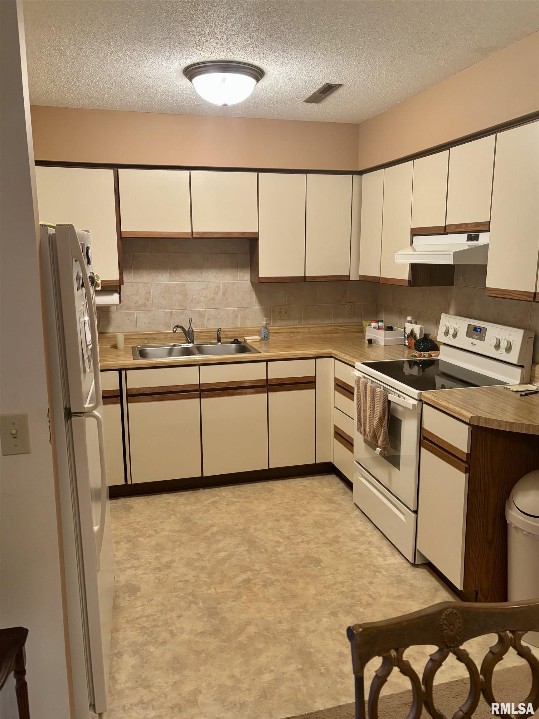 4175 31st Street #1C, Bettendorf, Iowa image 6