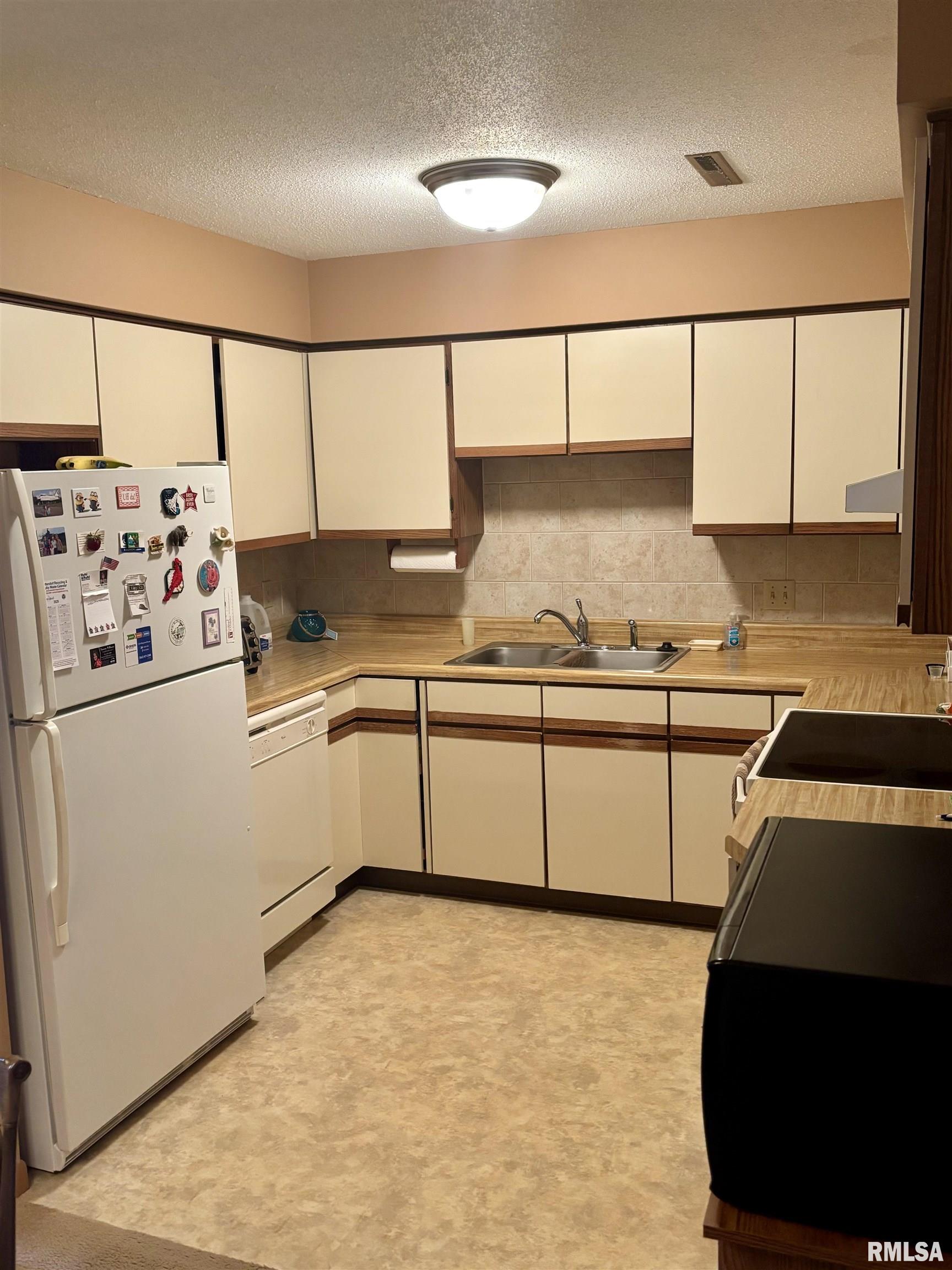 4175 31st Street #1C, Bettendorf, Iowa image 7
