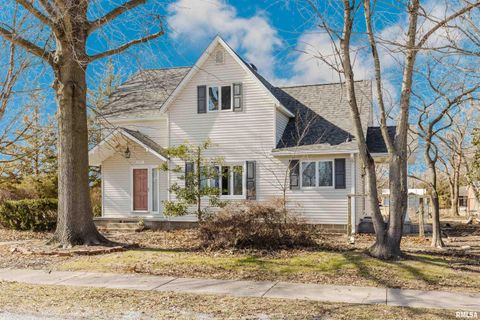 Homes For Sale - 217 S Jackson Street<br/> Hurst, IL 62949