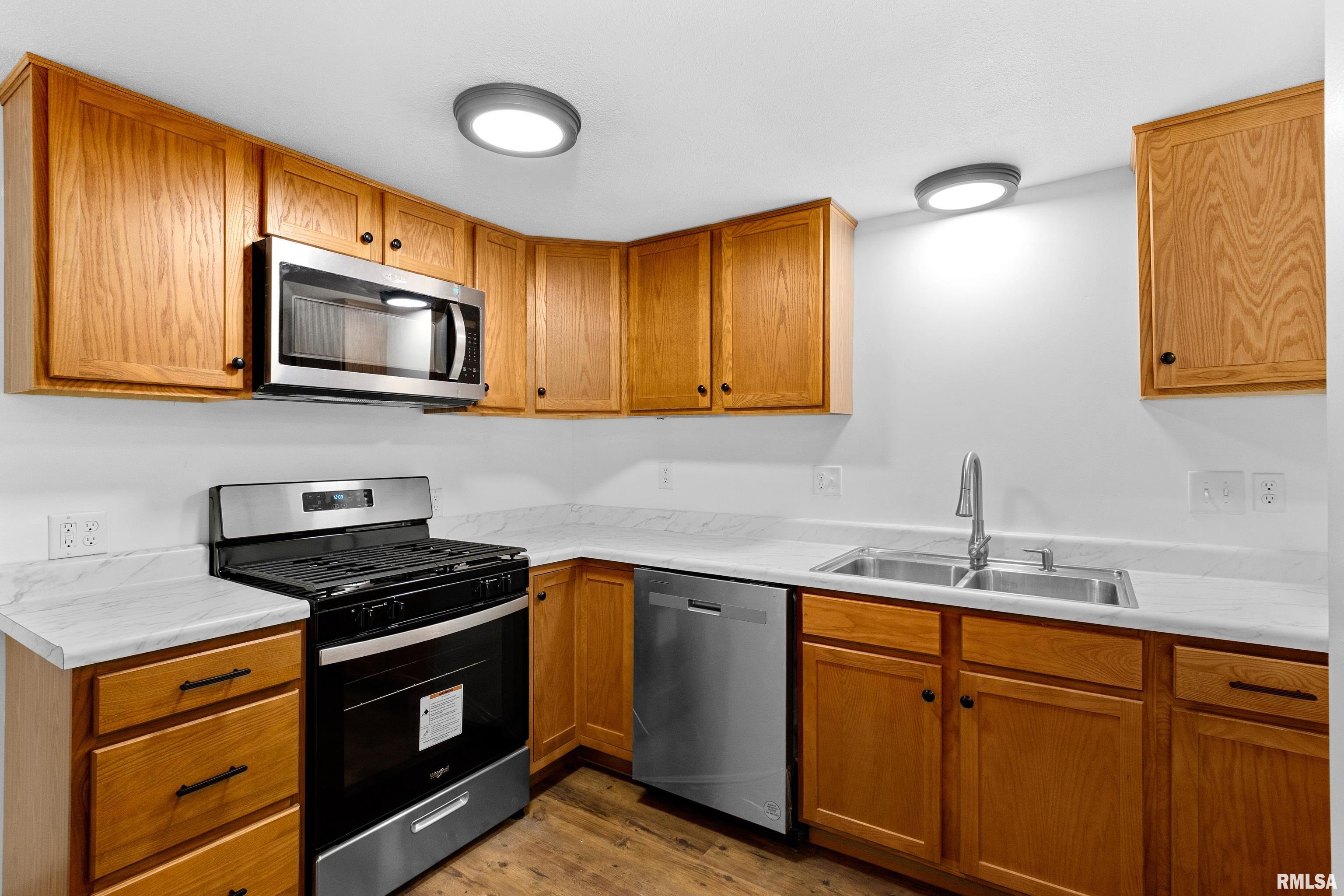 1305 Fischer Road, Creve Coeur, Illinois image 16