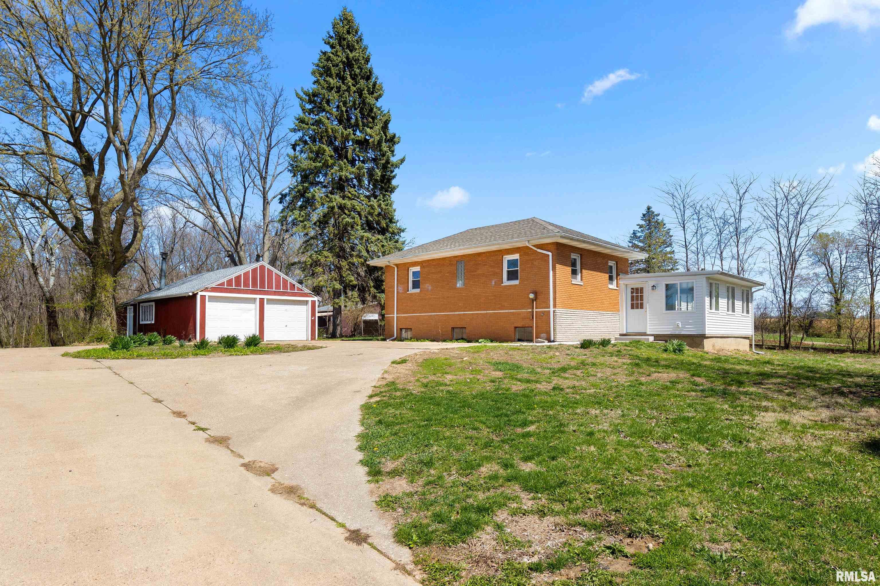 1305 Fischer Road, Creve Coeur, Illinois image 1