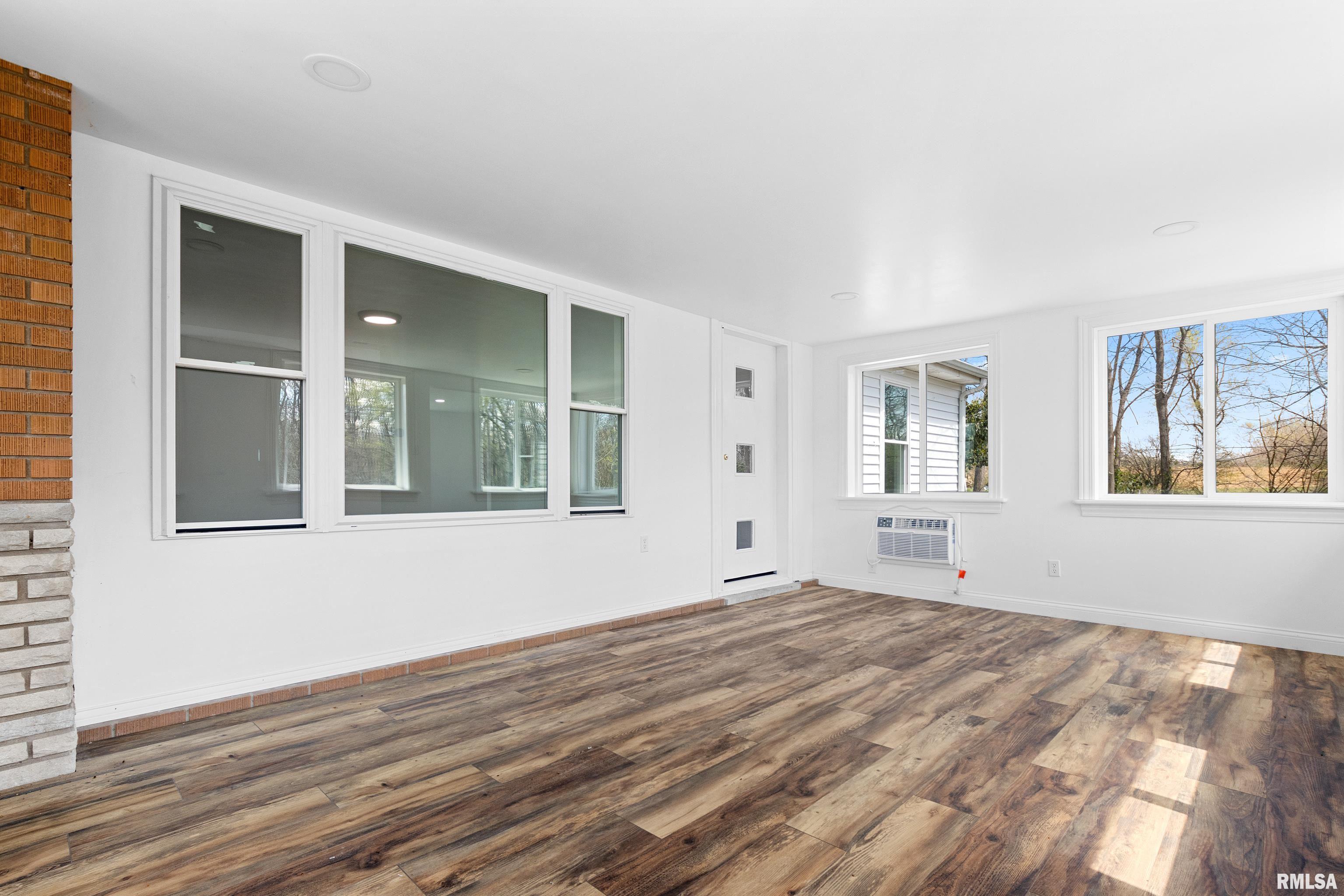 1305 Fischer Road, Creve Coeur, Illinois image 7