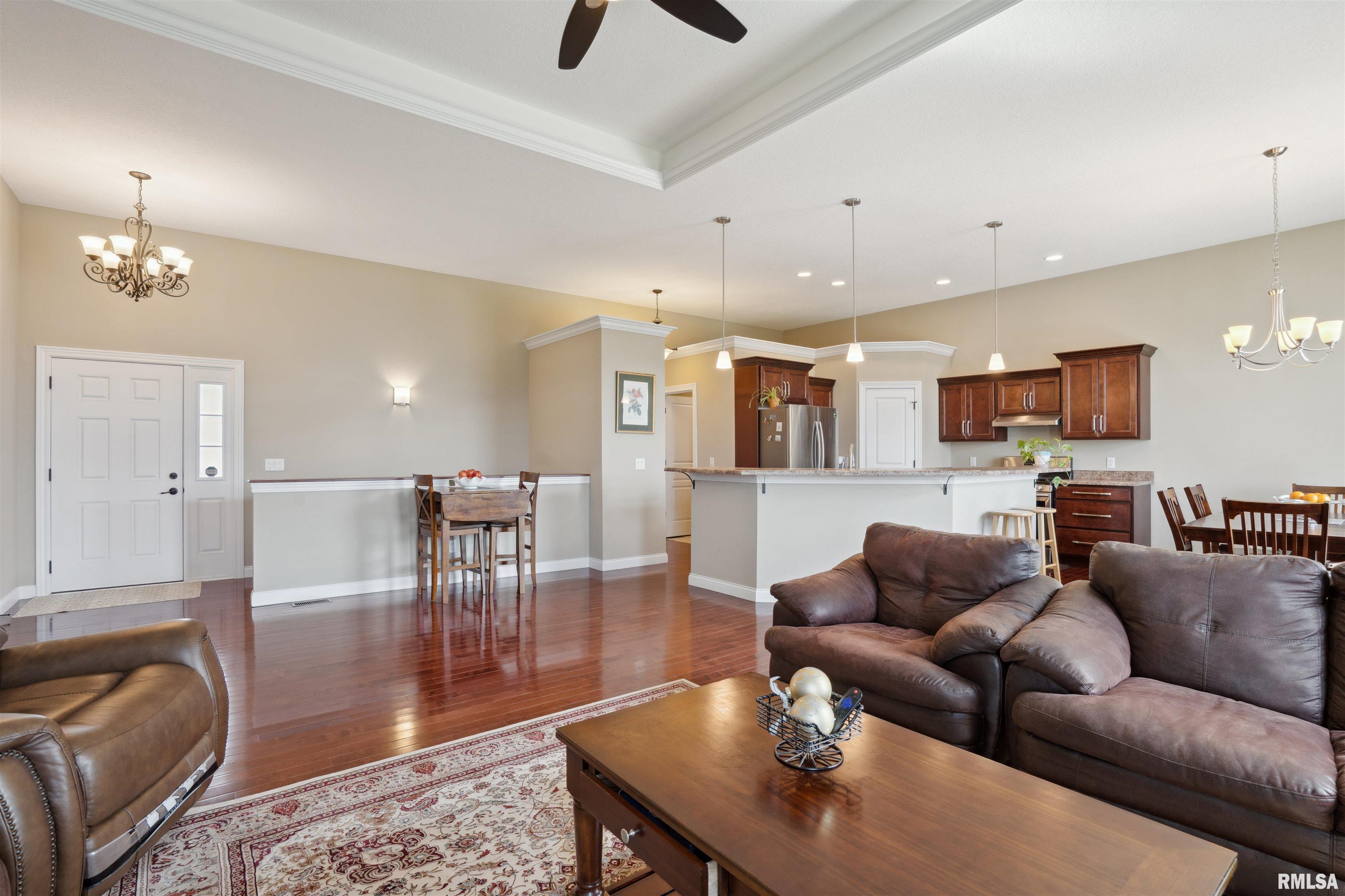 4377 Happiness Lane, Bettendorf, Iowa image 3