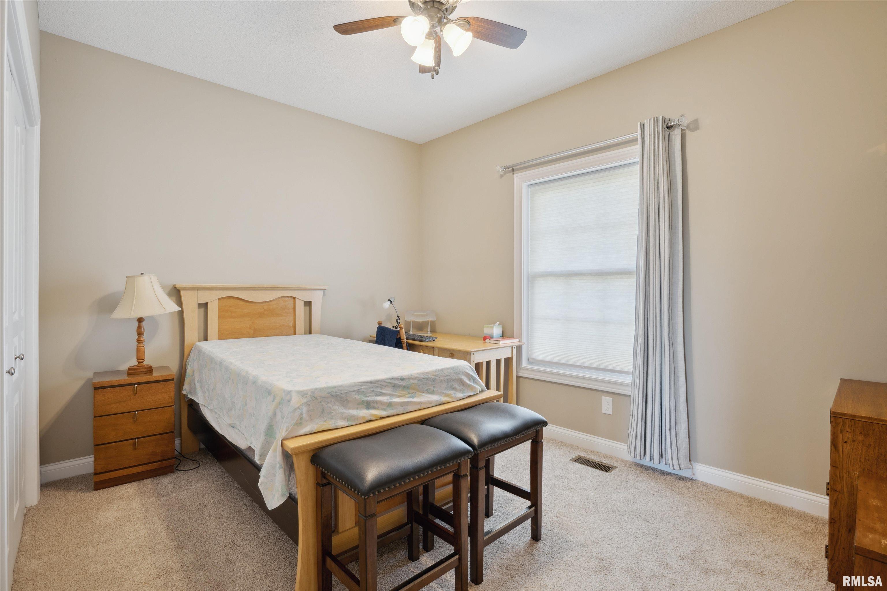 4377 Happiness Lane, Bettendorf, Iowa image 24