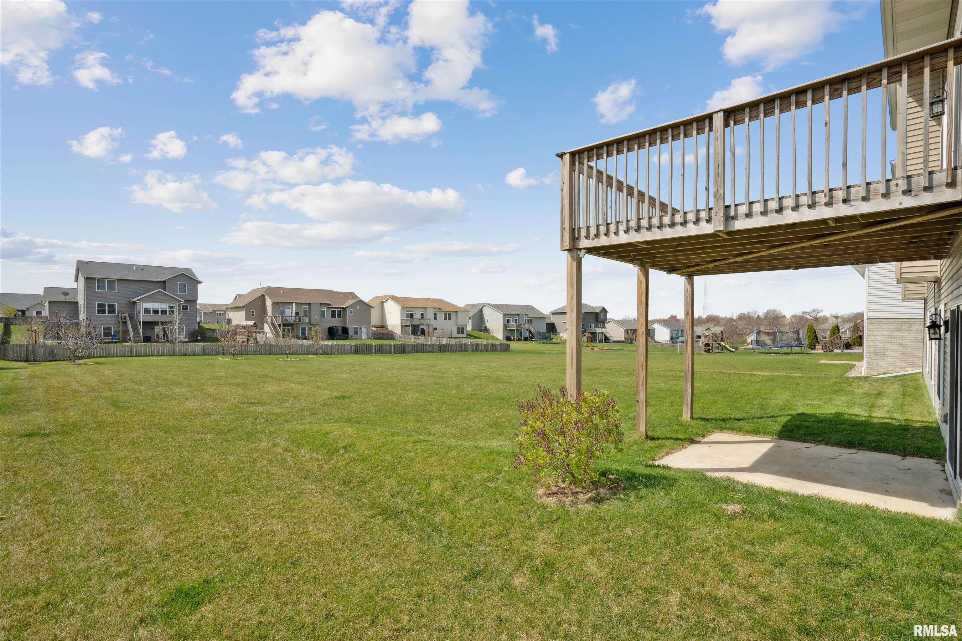 4377 Happiness Lane, Bettendorf, Iowa image 29