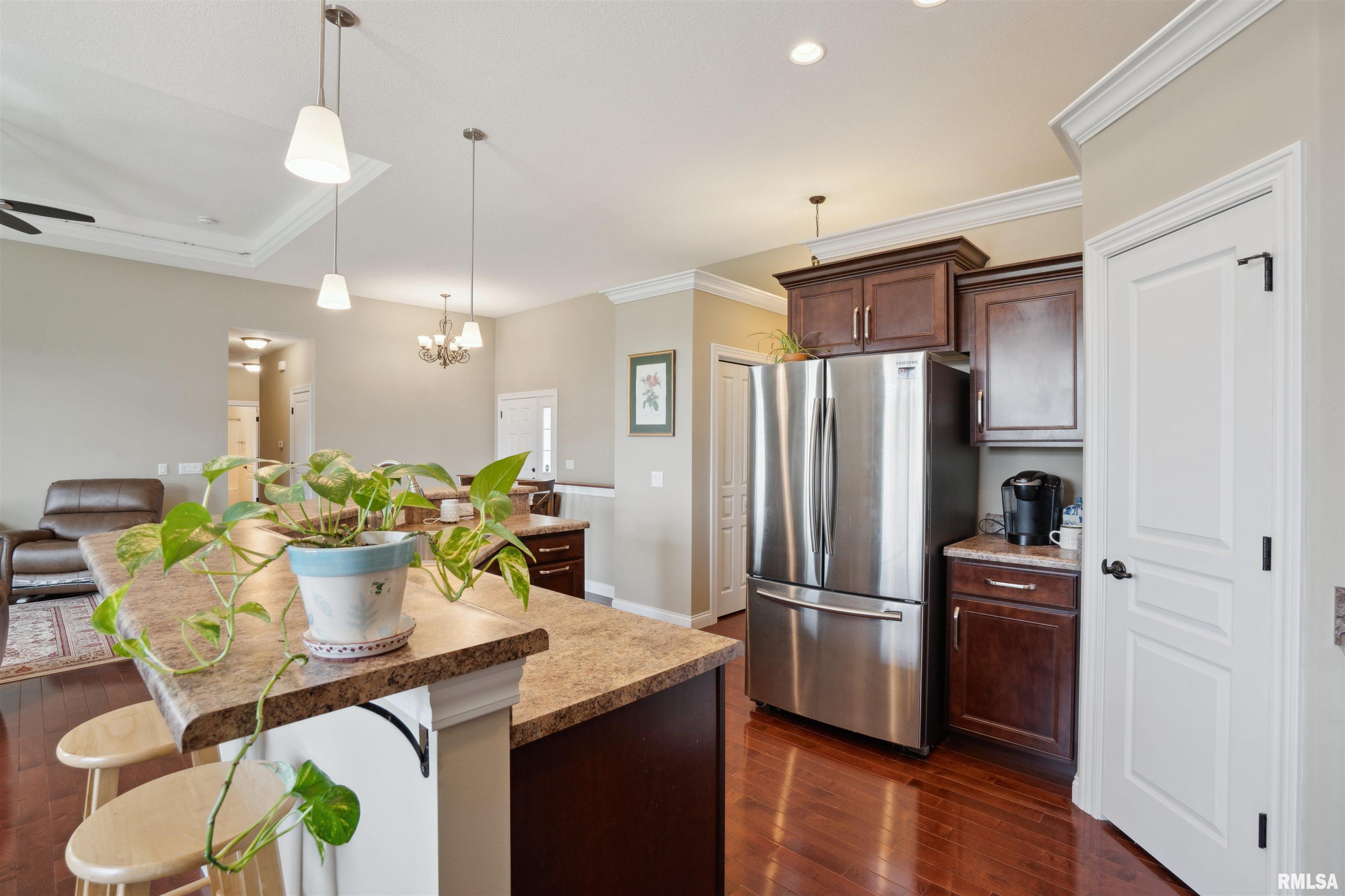 4377 Happiness Lane, Bettendorf, Iowa image 12