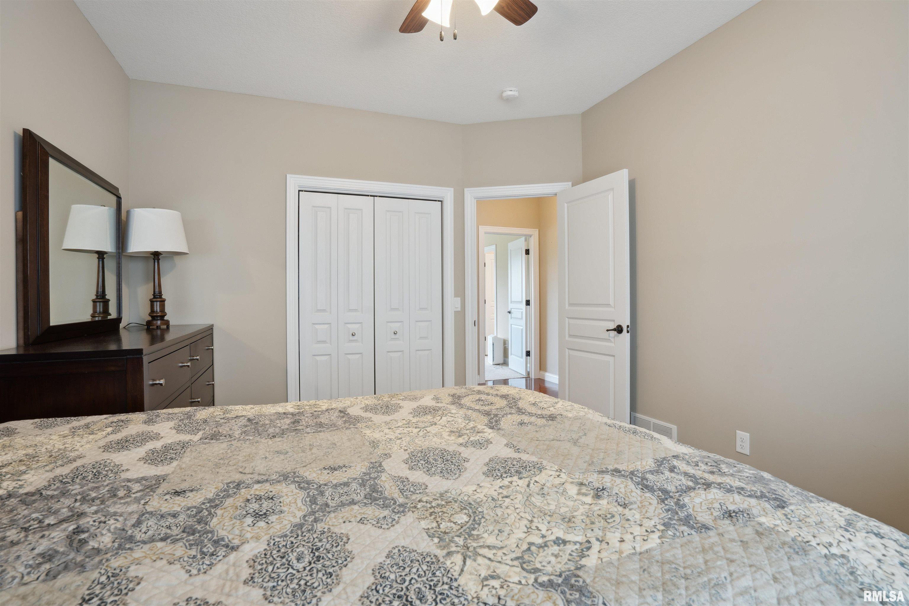 4377 Happiness Lane, Bettendorf, Iowa image 22