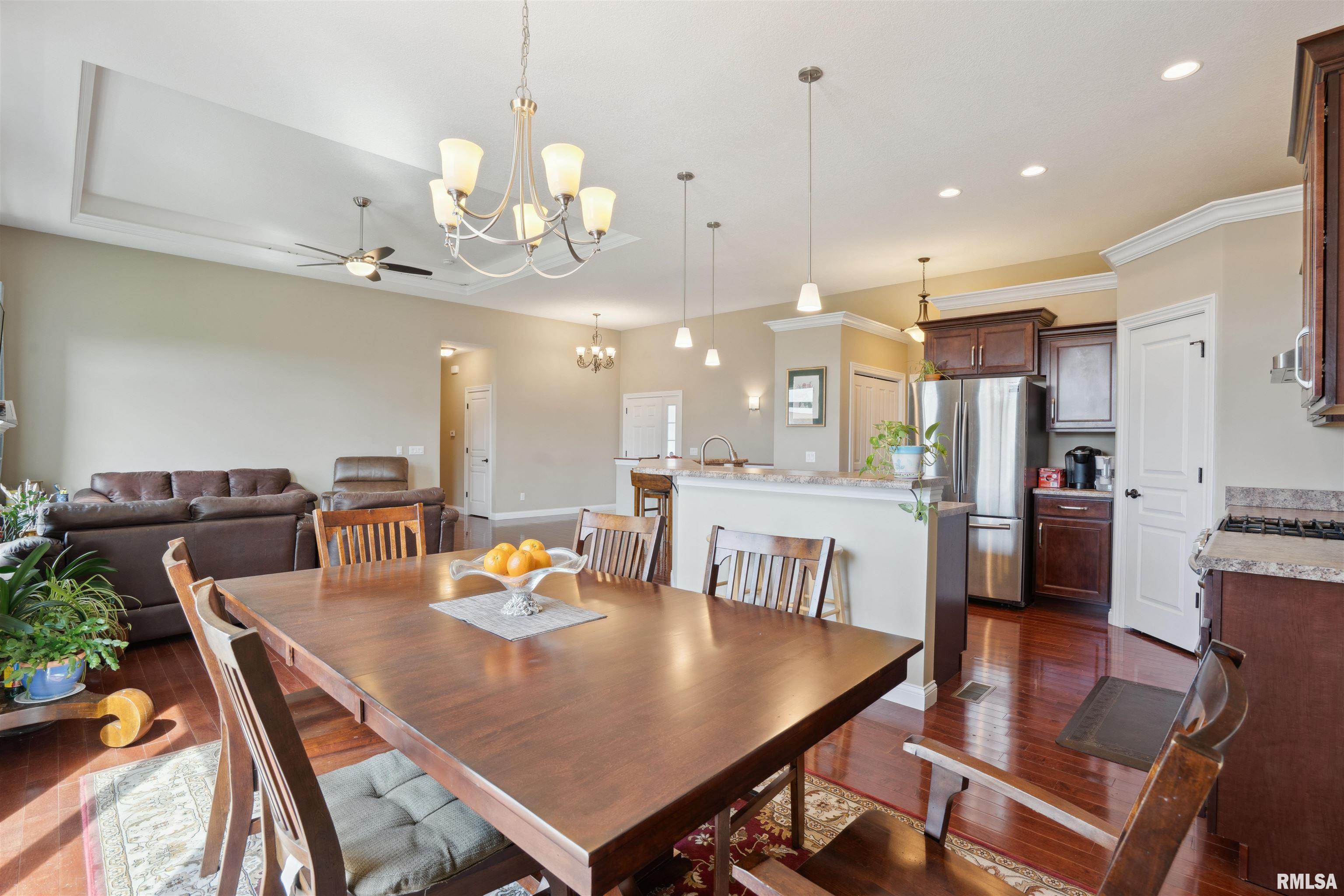 4377 Happiness Lane, Bettendorf, Iowa image 13