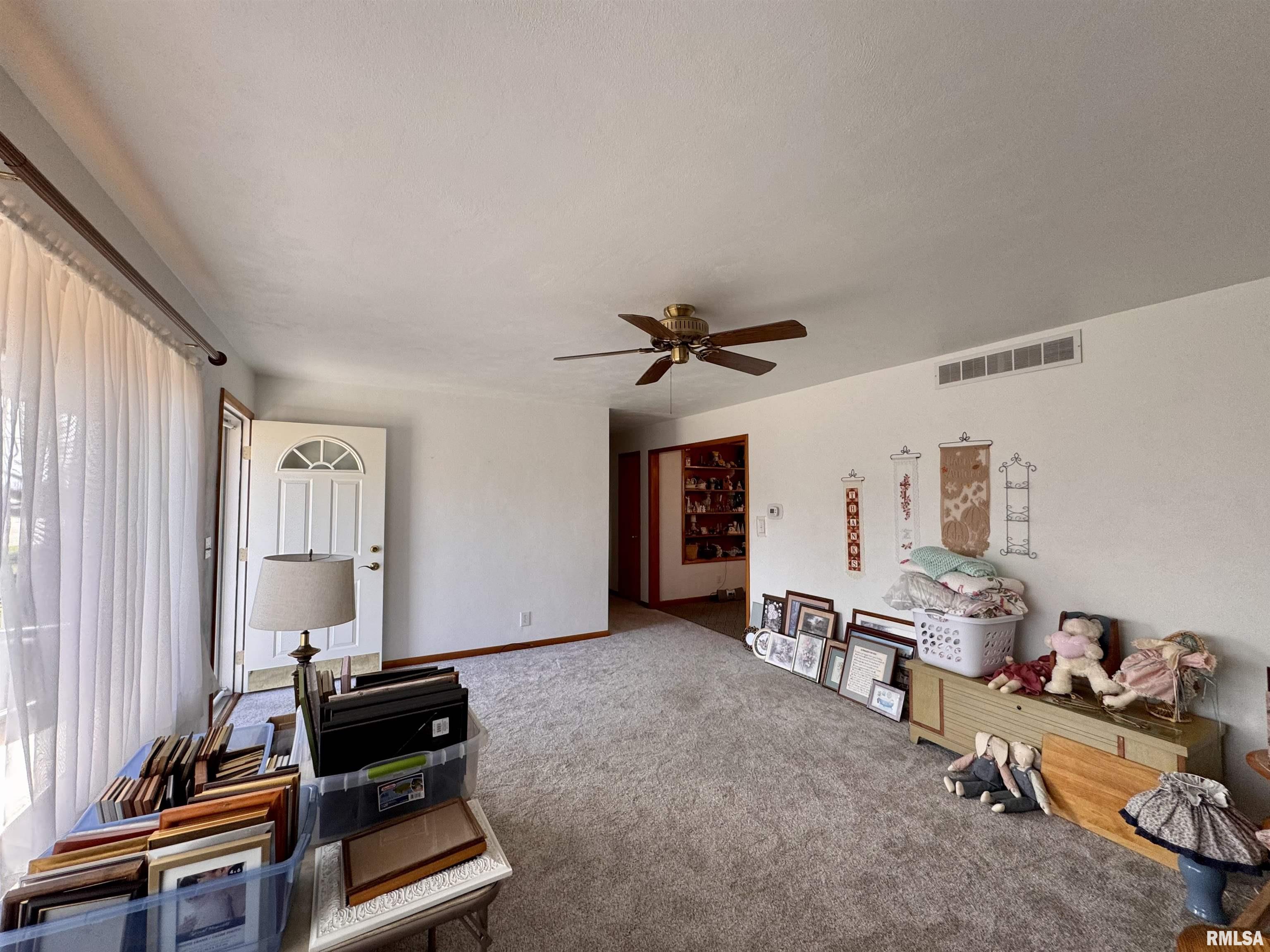 1218 Rebecca Lane, Macomb, Illinois image 3
