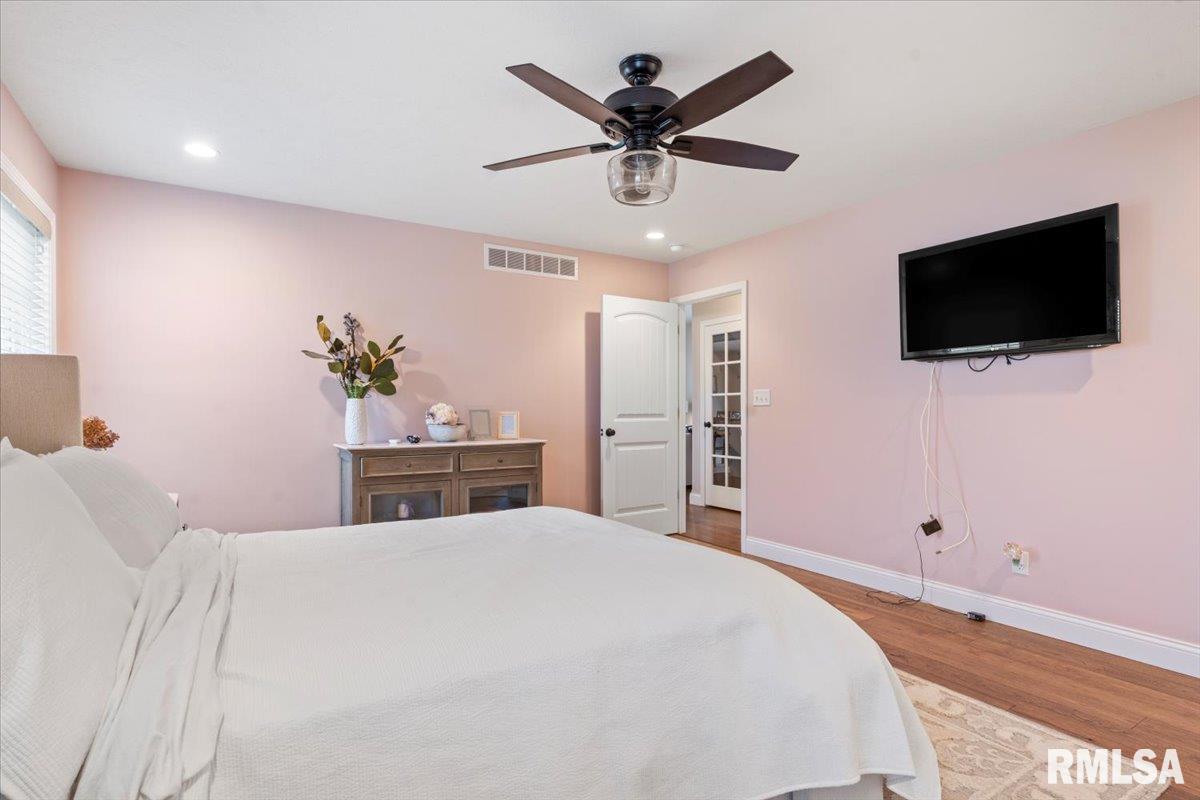 4401 Bay Hill Drive, Springfield, Illinois image 15