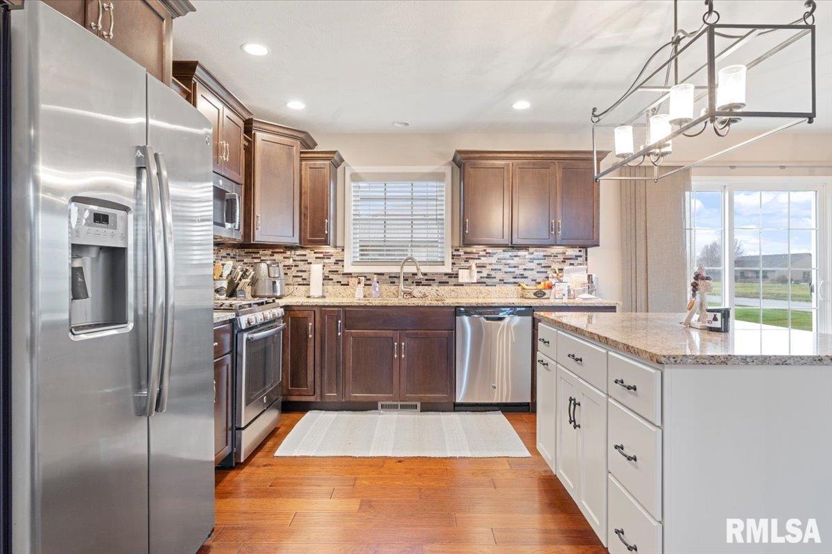 4401 Bay Hill Drive, Springfield, Illinois image 10