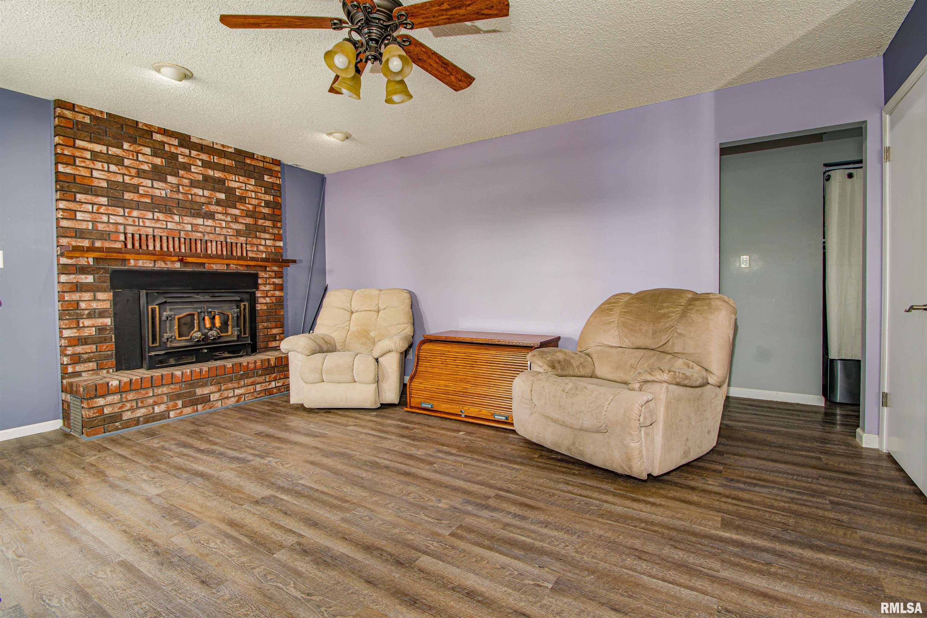 102 Hawthorn Estates, Salem, Illinois image 34
