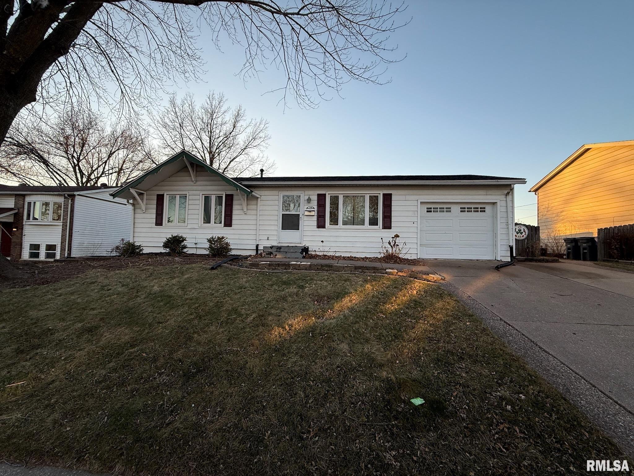 2908 Woodland Lane, Bettendorf, Iowa image 1